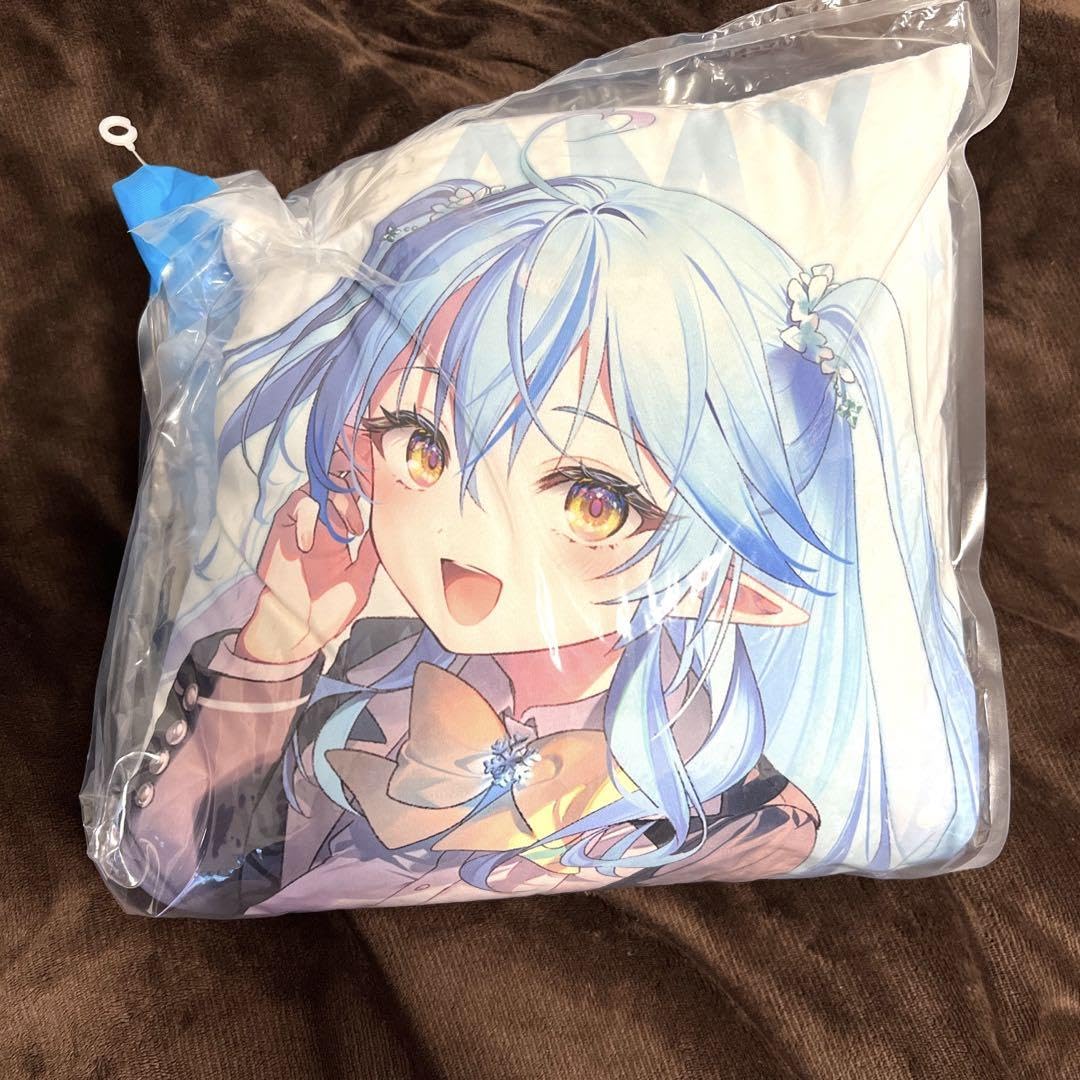Amazon.co.jp: ホロ ライブ ビッグクッション gigo 雪花ラミィ : おもちゃ
