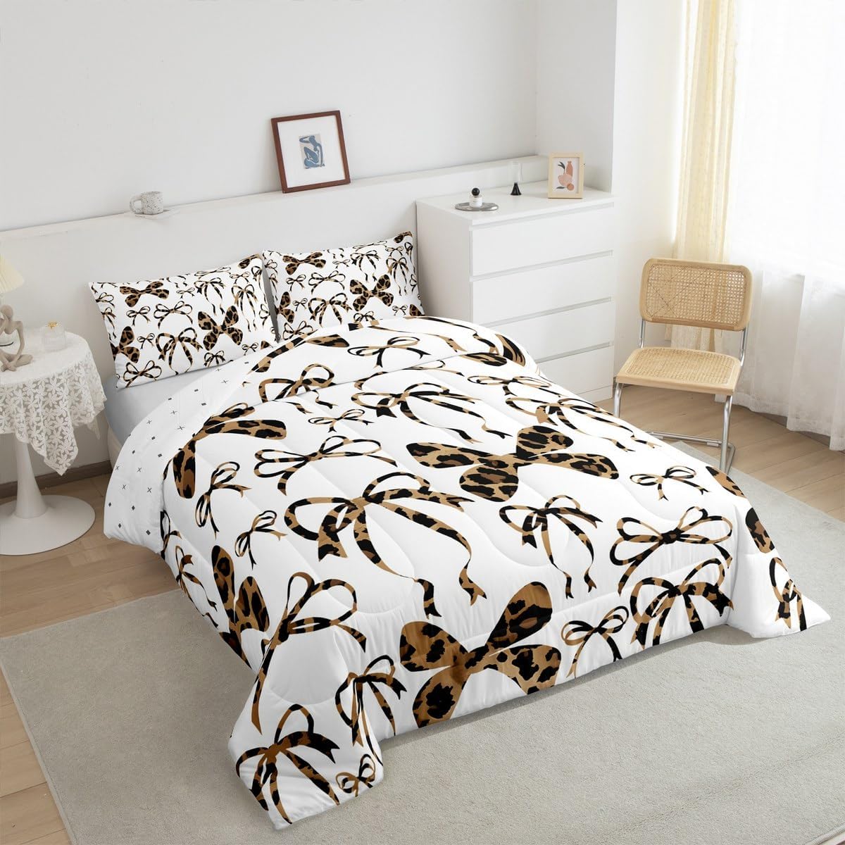 Feelyou Cute Bowknot Comforter Set Toddler Size Brown Black Girls Bow Bedding Set Kawaii Leopard Duvet Quilt Breathable Soft Lightweight Microfiber Princess Decor