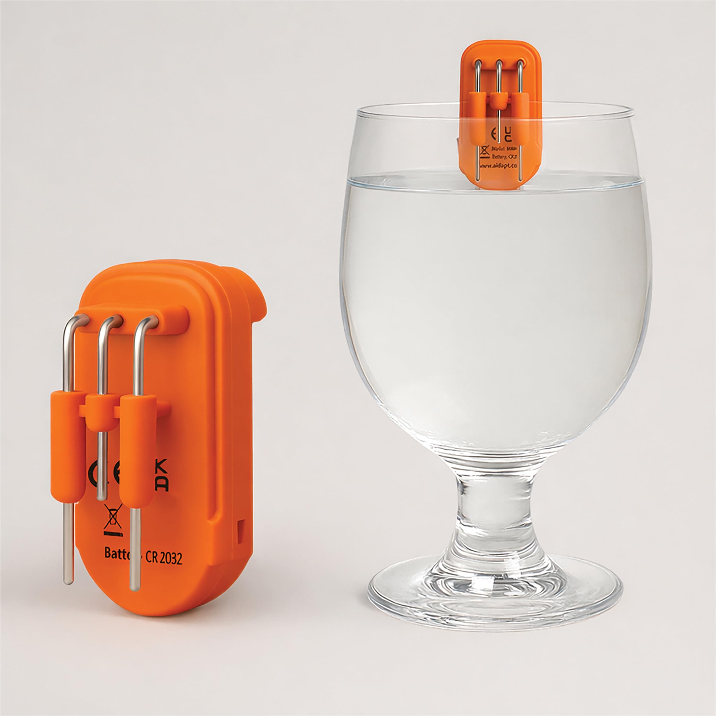 Aidapt Indicateur de niveau de liquide avec alarme vibrante sonore sonore pour signaler la tasse tasse tasse pleine pour une utilisation par les utilisateurs aveugles et malvoyants Orange