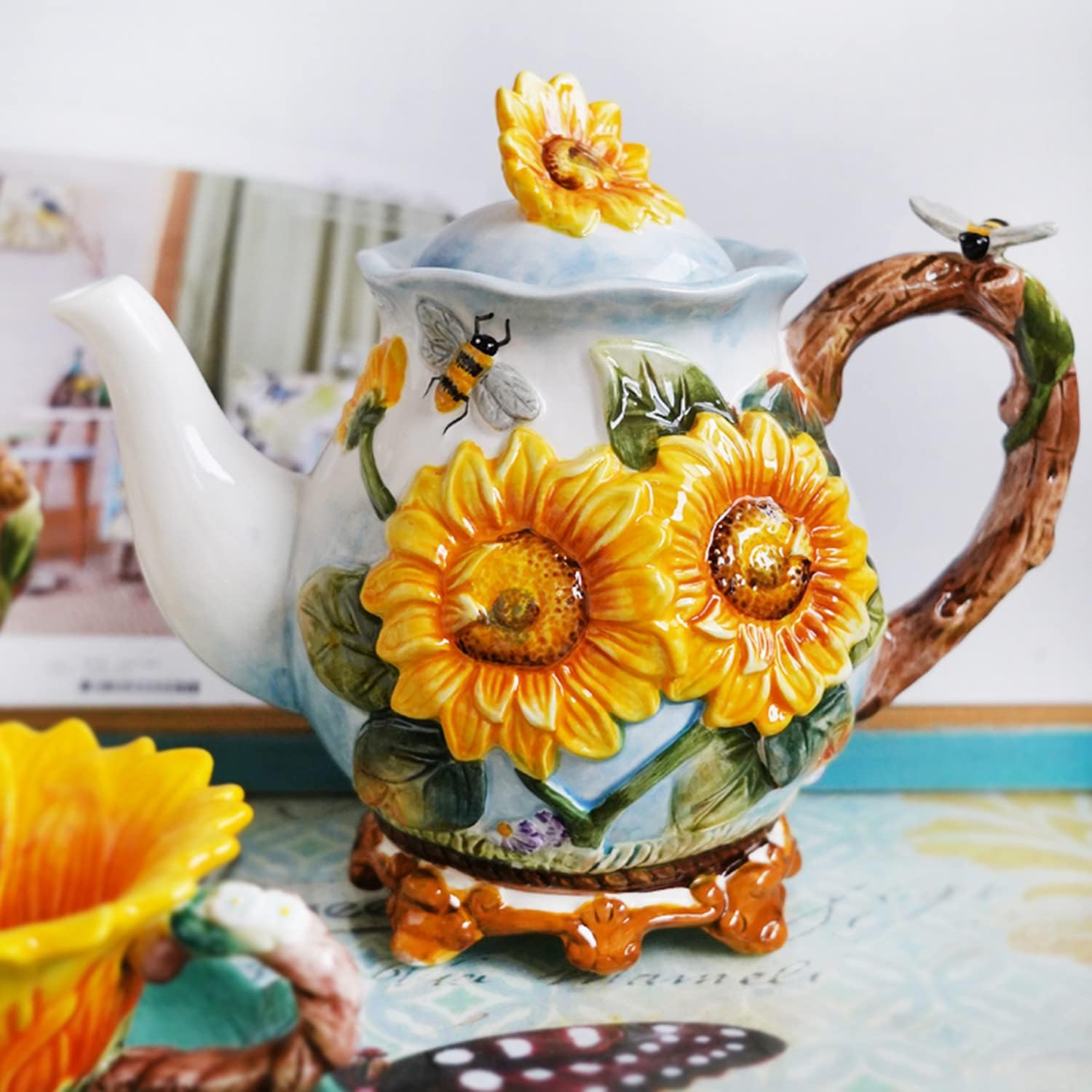 Ceramic Coffee Pot, 3D Hand- Painted 37oz Sunflower and Bee Teapot, Home Décor(Yellow)