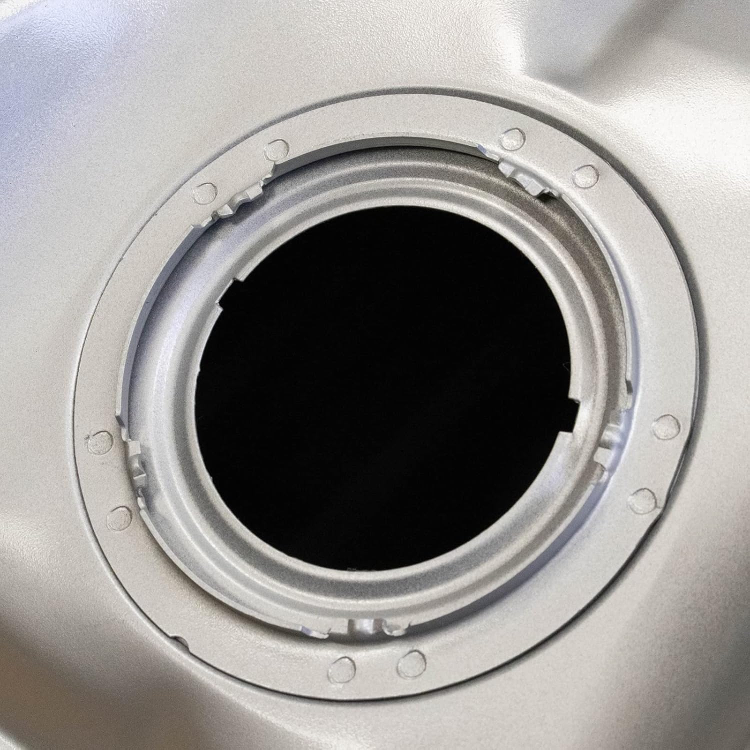 Rear Gas Fuel Tank 18.2 gal Compatible with 1990-1996 Ford F-150 1990-1997 F-250 1997 F-250 HD F-350