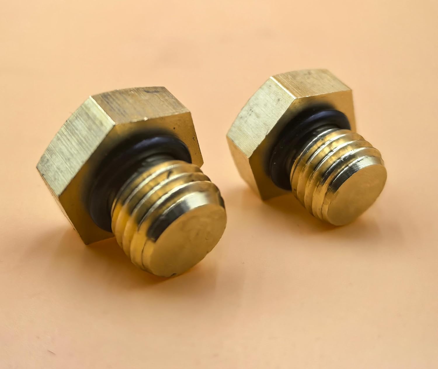 2pcs 6H1-43829-00 6H1-43829-00-00 6H1-43829 Plug Reservoir With O-ring 93210-09165 fit for Yamaha Outboard Motor Power Tilt Trim 75-90HP