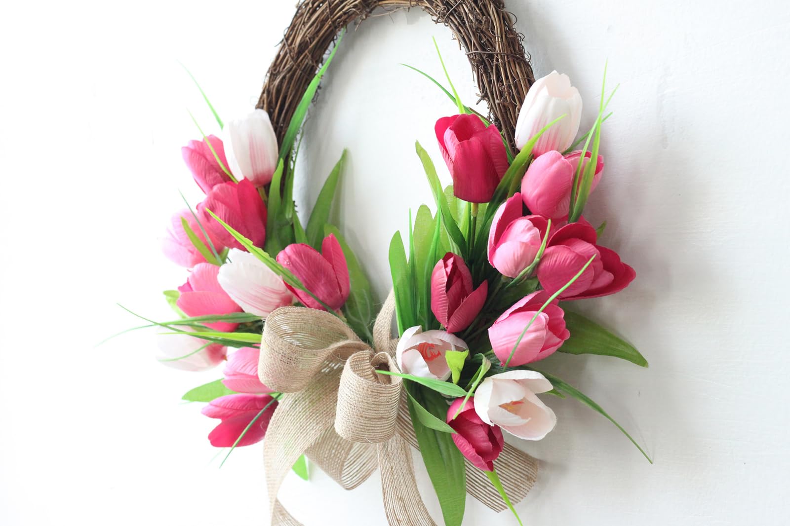 Ghirlanda di fiori artificiali, ghirlanda di tulipani artificiali da 35 cm, ghirlanda di tulipani in rattan a semicerchio, ghirlanda di fiori di seta primaverili for la decorazione della casa, decoraz