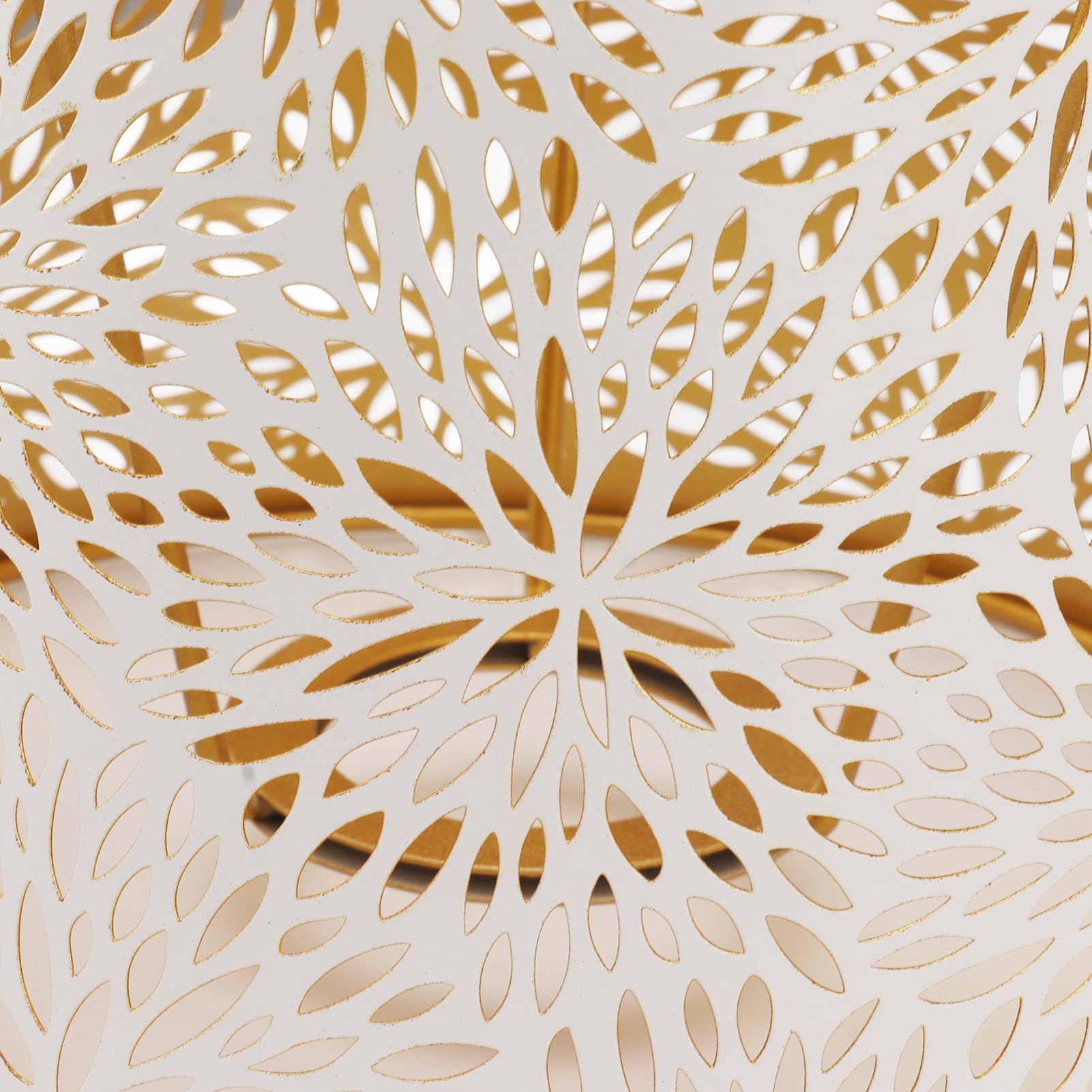 FTVOGUE Pantalla de Lámpara E27 E26 Patrón de Flores Talladas Blancas Hierro Diseño Moderno Pantalla de Bombilla de Fácil Instalación