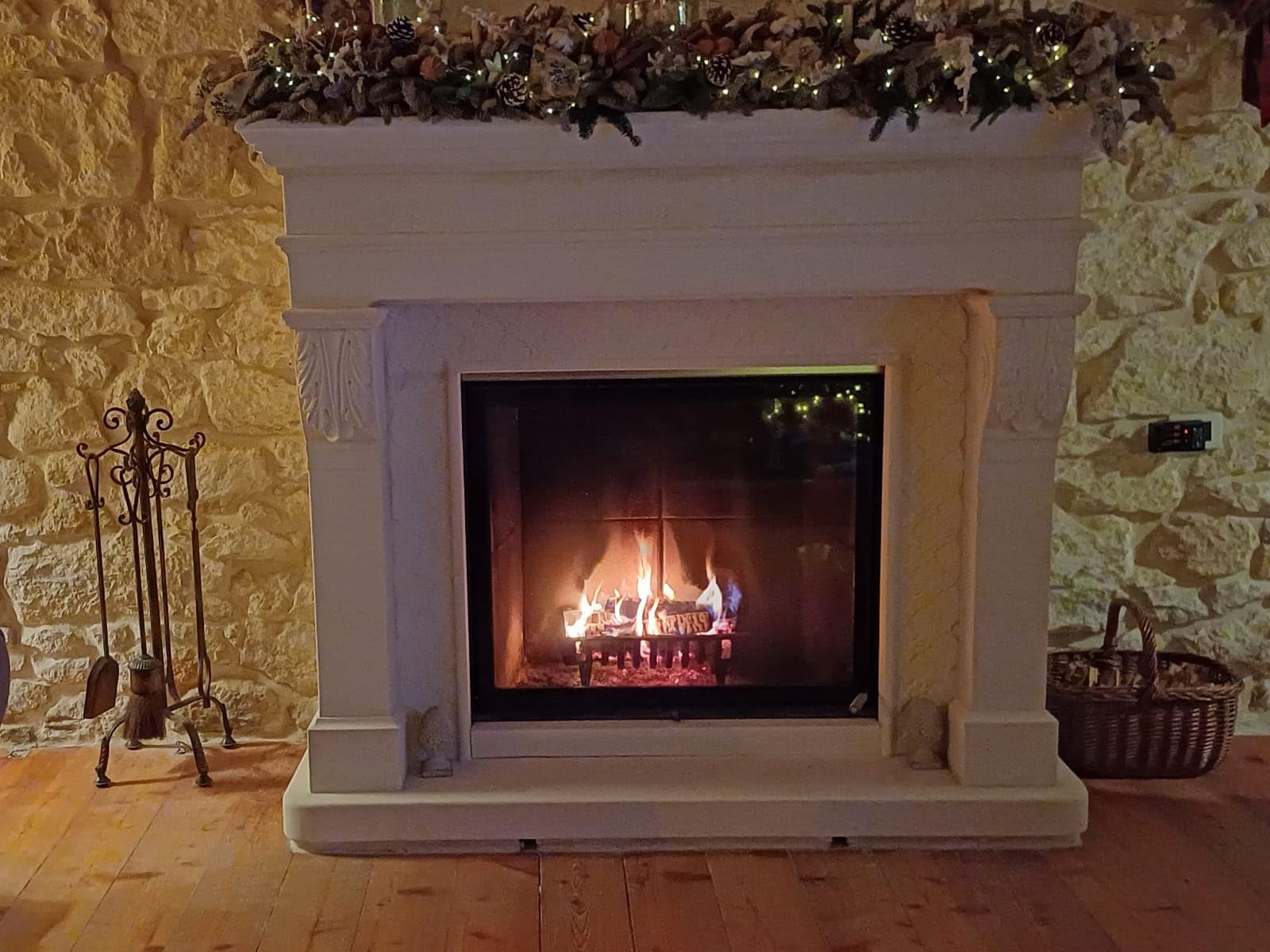 Fonderia Bongiovanni Quemador de leña de Interior, Soporte para leña, brasero, de Hierro Fundido, Modelo B04, para Chimenea y Estufa