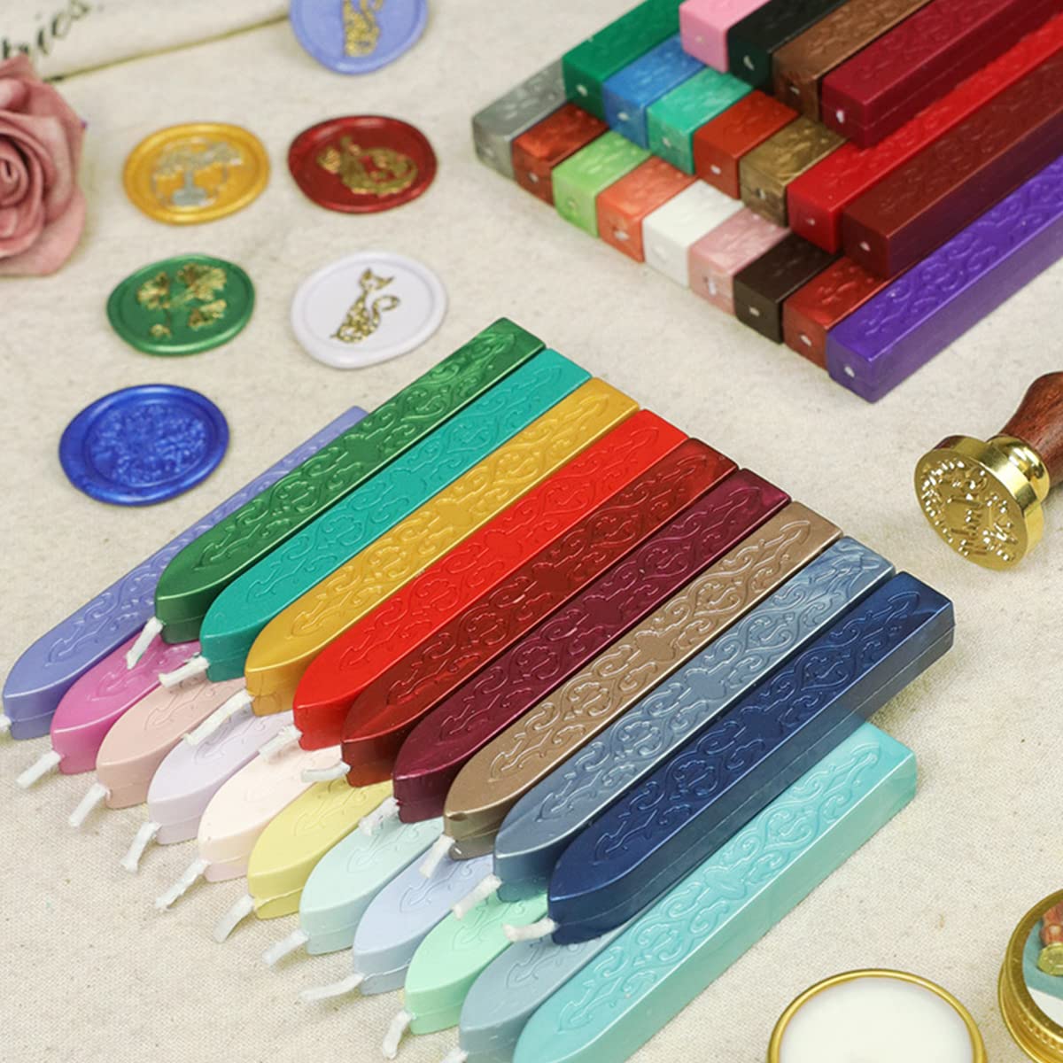 30 Pieces Sealing Wax Sticks with Wicks for Snail Mail Wedding Invitations Wine Packaging Vintage Decoration