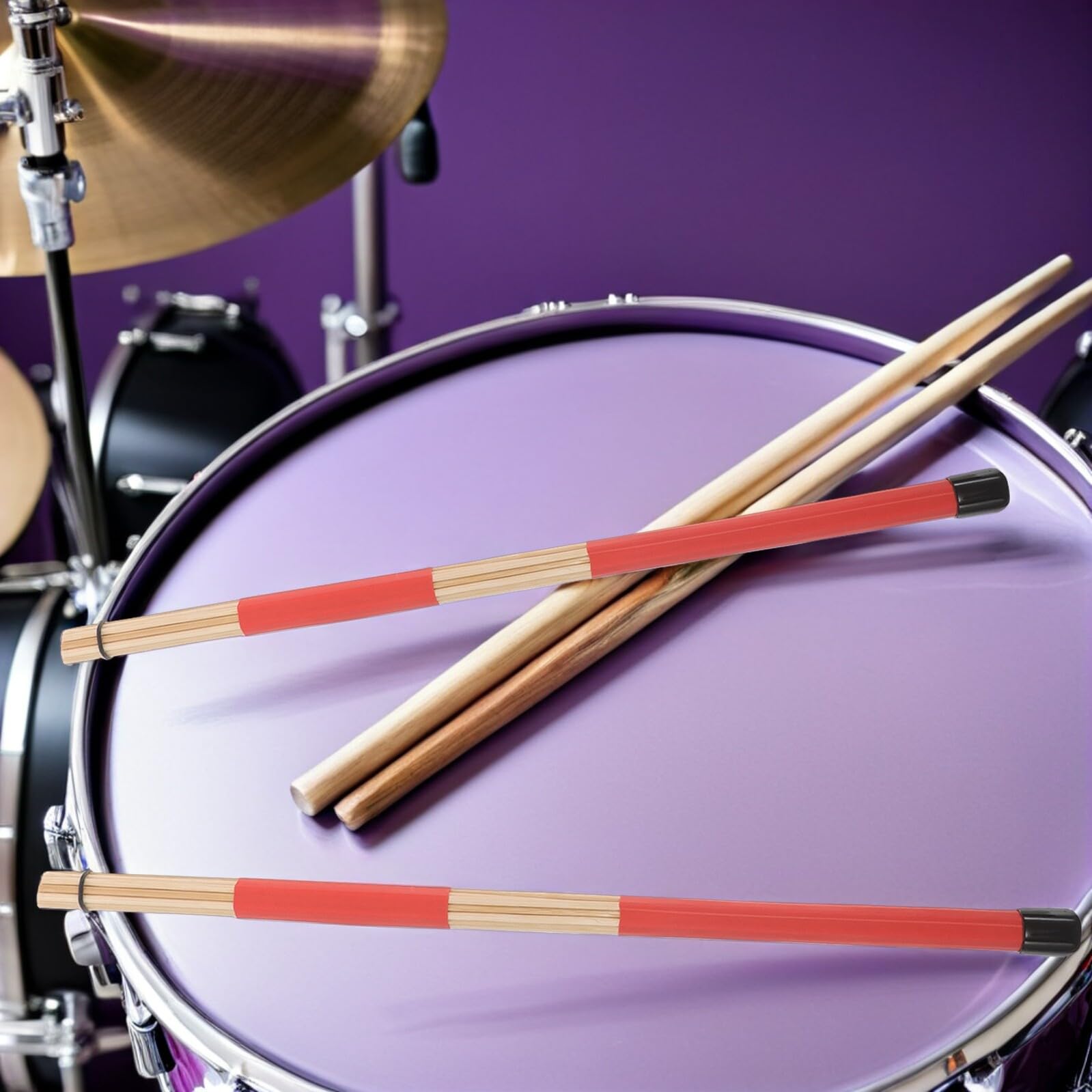 Schlagzeug Zubehörset 8 Stück mit Drumsticks, Besen und Tasche | Holz, Nylon, Kunststoff und Metall, Rote Ausführung, für Jazz, Blues und Akustische