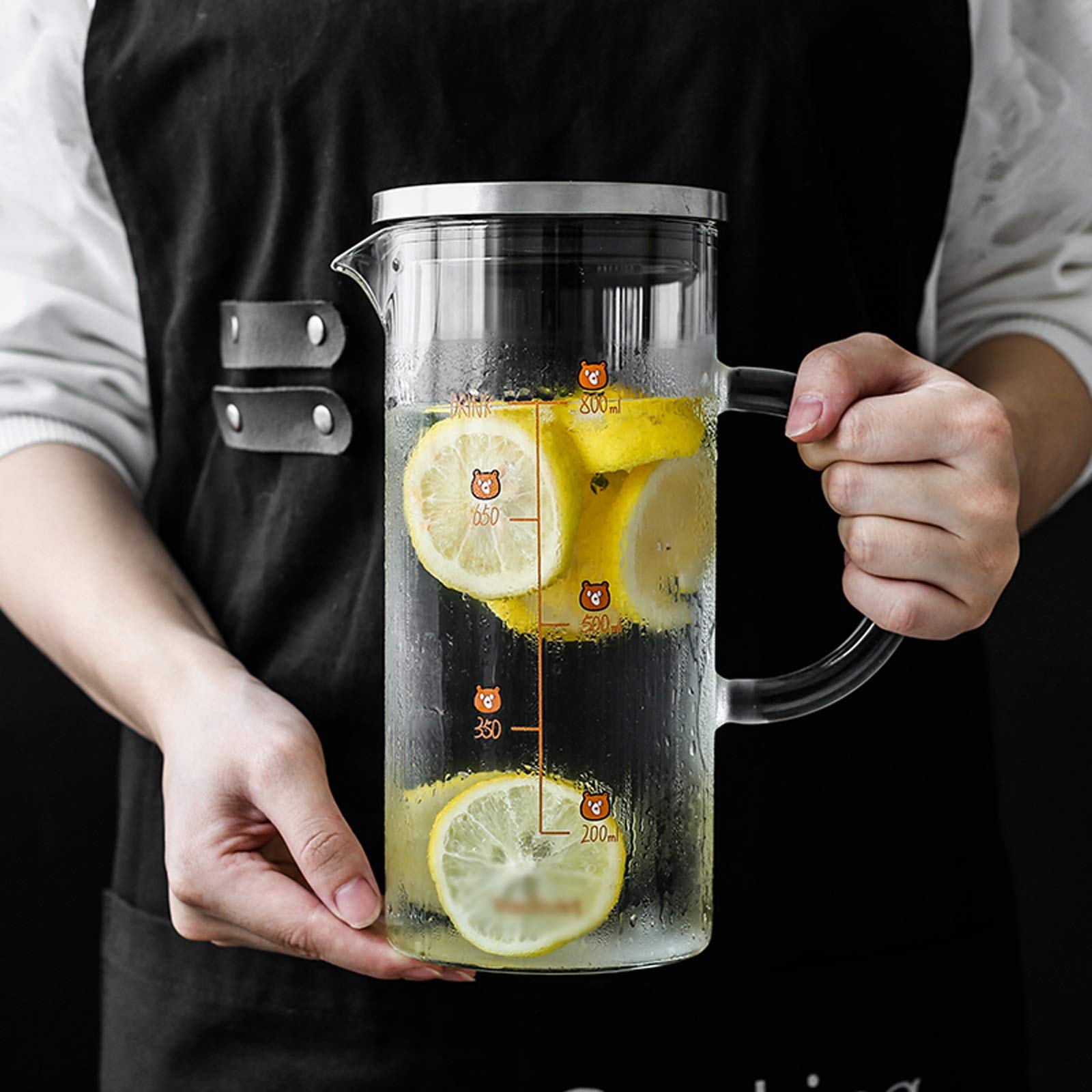 LOWLIU Caraffe di tè Freddo Brocca di Vetro Carino casa di Vetro Dritto teiera con Scala con Filtro in Acciaio Inox for Il Succo tè Freddo/Caldo beverage-1000ml brocche (Color : B)