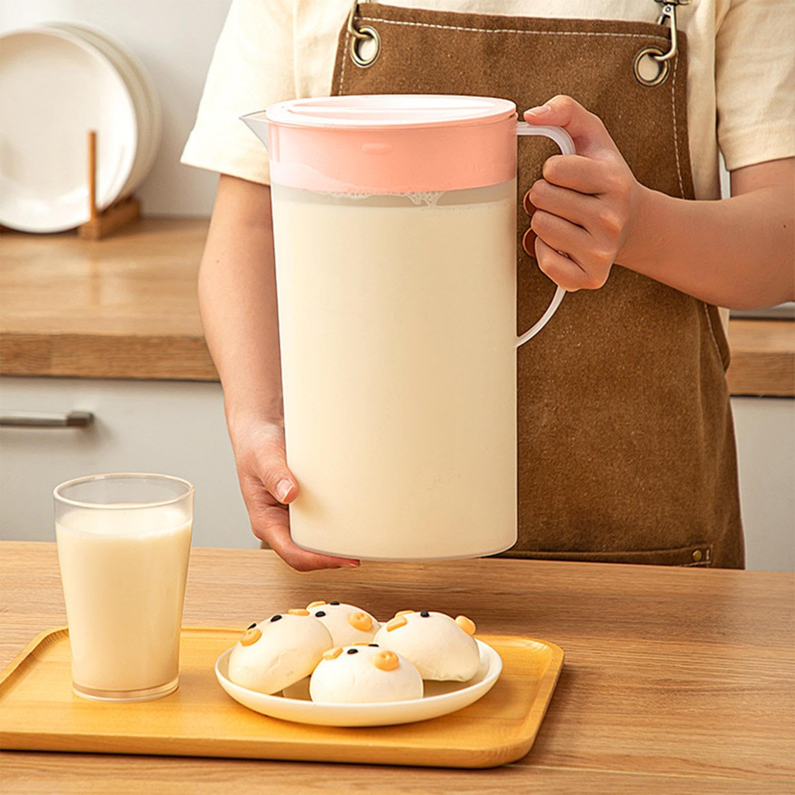 Waterkan 2 liter sapkan waterkaraf, kunststof 2 l met deksel en schenktuit, plastic karaf, kan met handvat, plastic drankkaraf, theekaraf, voor wijn, koffie, koud en warm (PK, 1,5 l