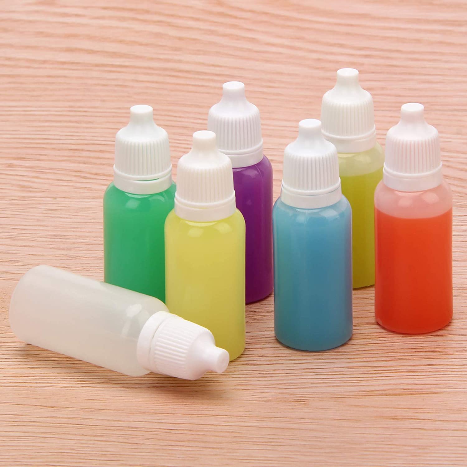 JAPCHET 100 stuks 20 ml plastic druppelflesjes, lege oogdruppelfles met dop en trechter, witte knijpbare fles voor oogdruppels, etherische oliën