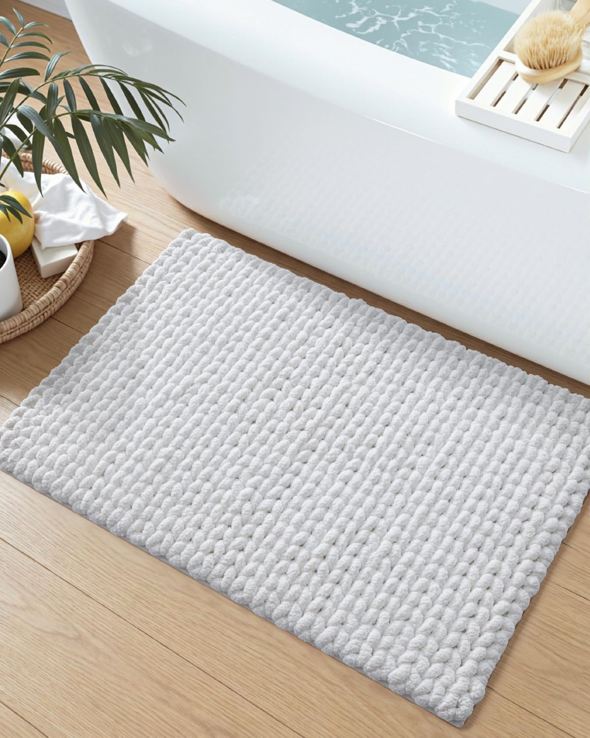 DEXI Bathroom Rugs 17x30, Non Slip Washable Bath Mat, Luxury Chenille Super Absorbent Ultra Thick Bathmats for Shower Floor, Plush Fluffy Shaggy Carpet for Tub, White