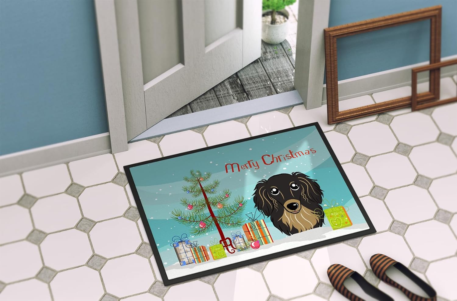 Caroline's Treasures BB1585MAT Christmas Tree and Longhair Black and Tan Dachshund Doormat 18x27 Front Door Mat Indoor Outdoor Rugs for Entryway, Non Slip Washable Low Pile, 18H X 27W