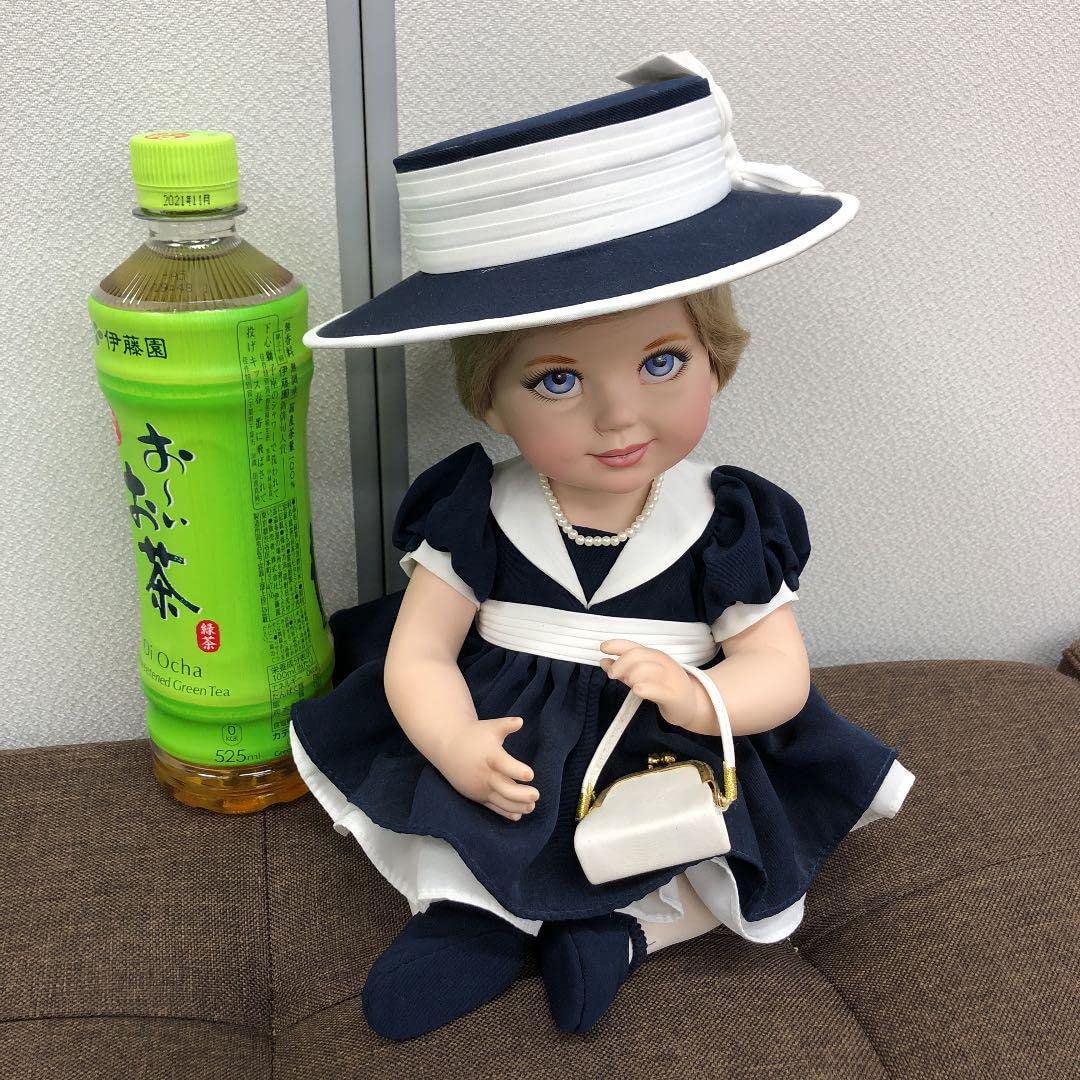 プリンセス　ダイアナ　人形 Amazon | プリンセスダイアナ人形 紺 陶器製 限定生産 | 人形