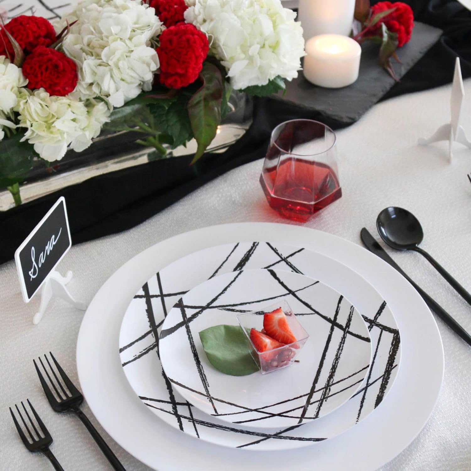 EcoQuality Round White Plastic Dinner Plates with Black Brush Design - China Like Party Plates, Heavy Duty Disposable Charger Dessert Plates Weddings, Serveware, Dinnerware (10 PACK, 6 inch)
