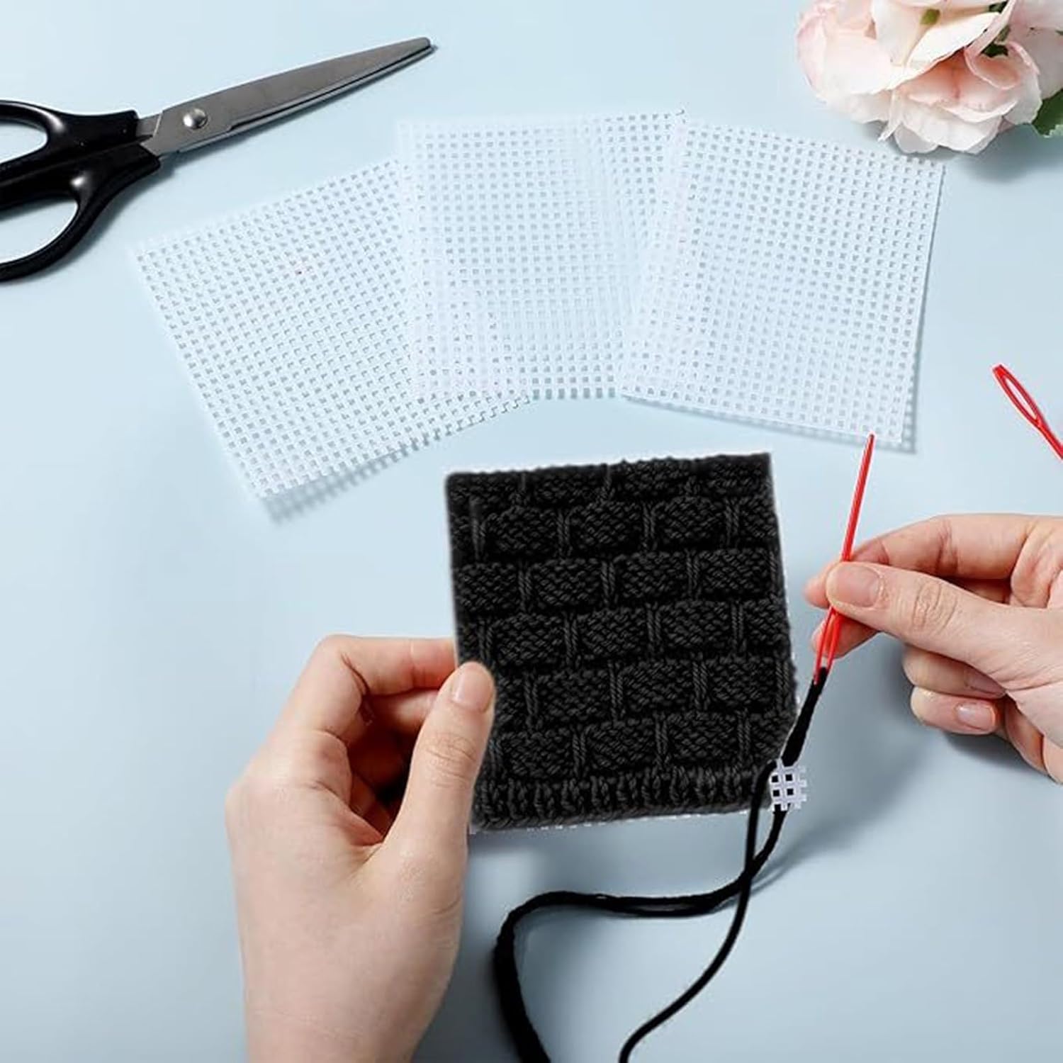 5 PCSプラスチックメッシュシートシート針で実用的なメッシュキャンバスシートかぎ針編みプロジェクト刺繍のクラフト用