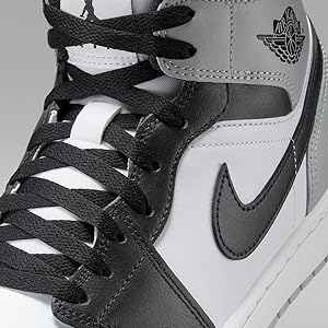 Nike Air Jordan 1 ホワイト/グレー/ブラック Amazon | [ナイキ] エア ジョーダン 1 ミッド AIR JORDAN 1 MID