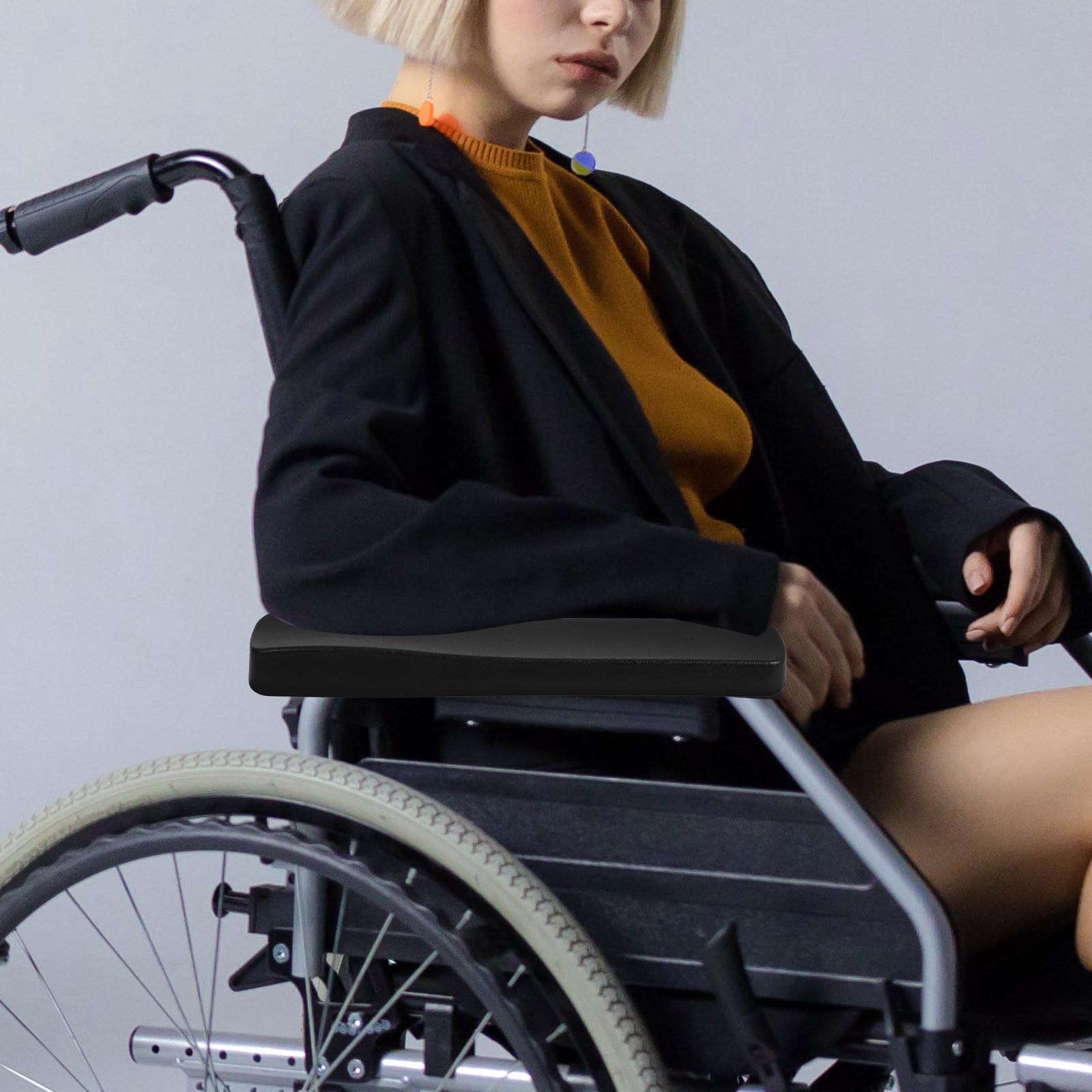 ibasenice 1par Reposabrazos para Silla de Ruedas Acolchado de Espuma Pu Cómodo Resistente al Agua y Fácil de Limpiar Almohadillas de Reemplazo Ergonómicas para Descanso de Codo Instalación