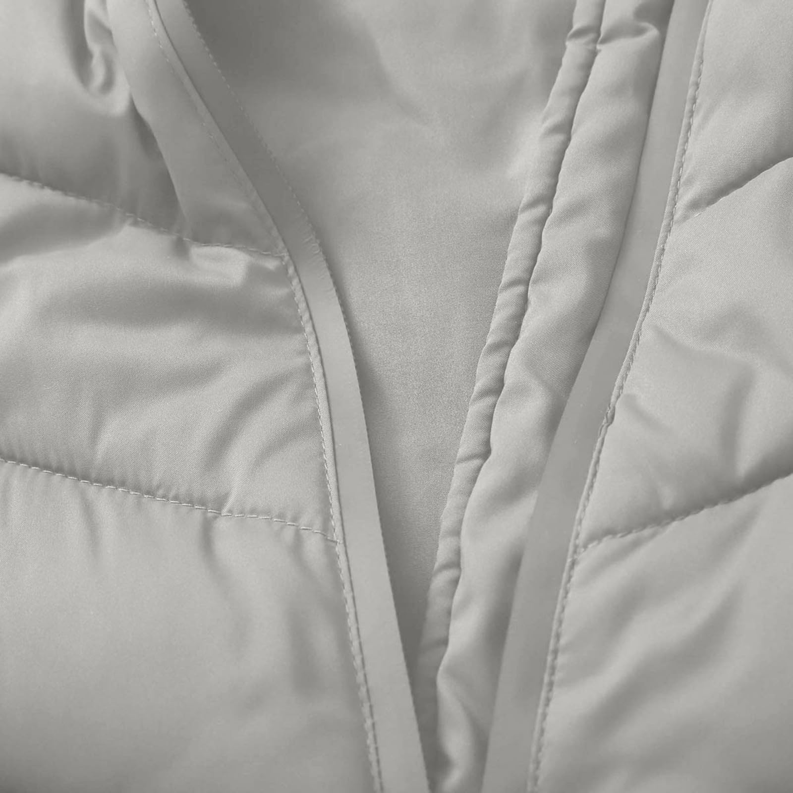 Cappotto invernale caldo con cappuccio e maniche lunghe, trapuntato, con cintura in vita e alla