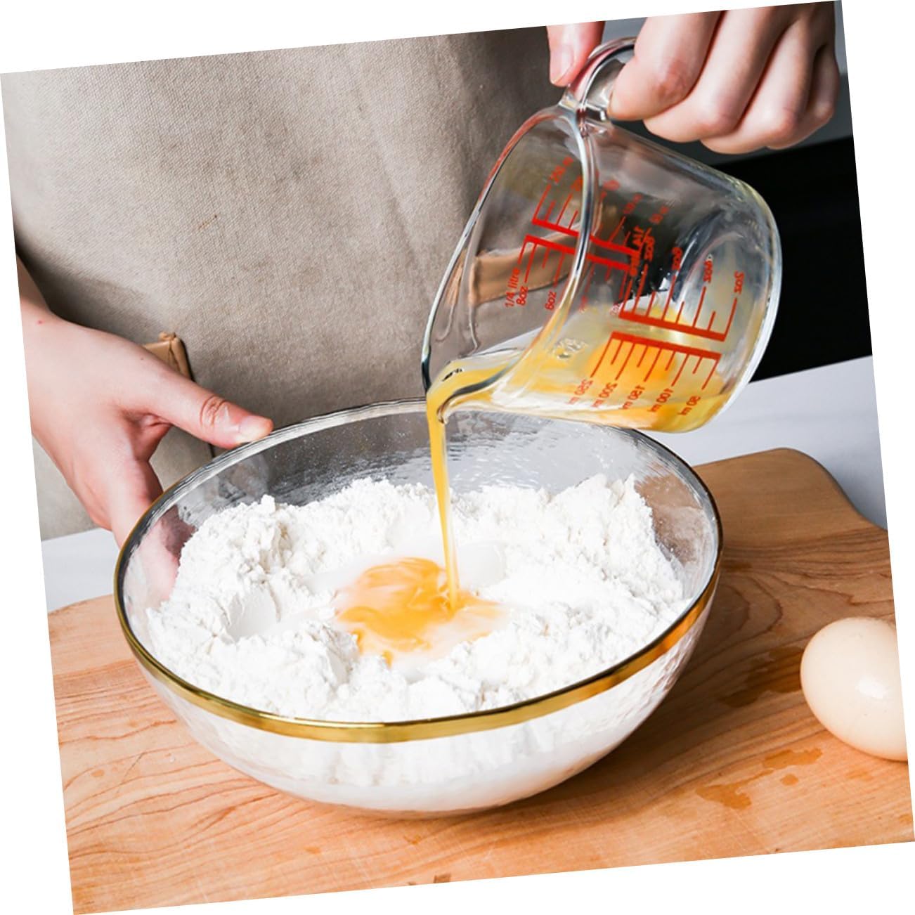 Tempered Borosilicate Glass Measuring Cup Transparent Liquid Scale Kitchen Baking Tool with Wide Mouth and Clear Graduation for Home Shop Restaurant Use