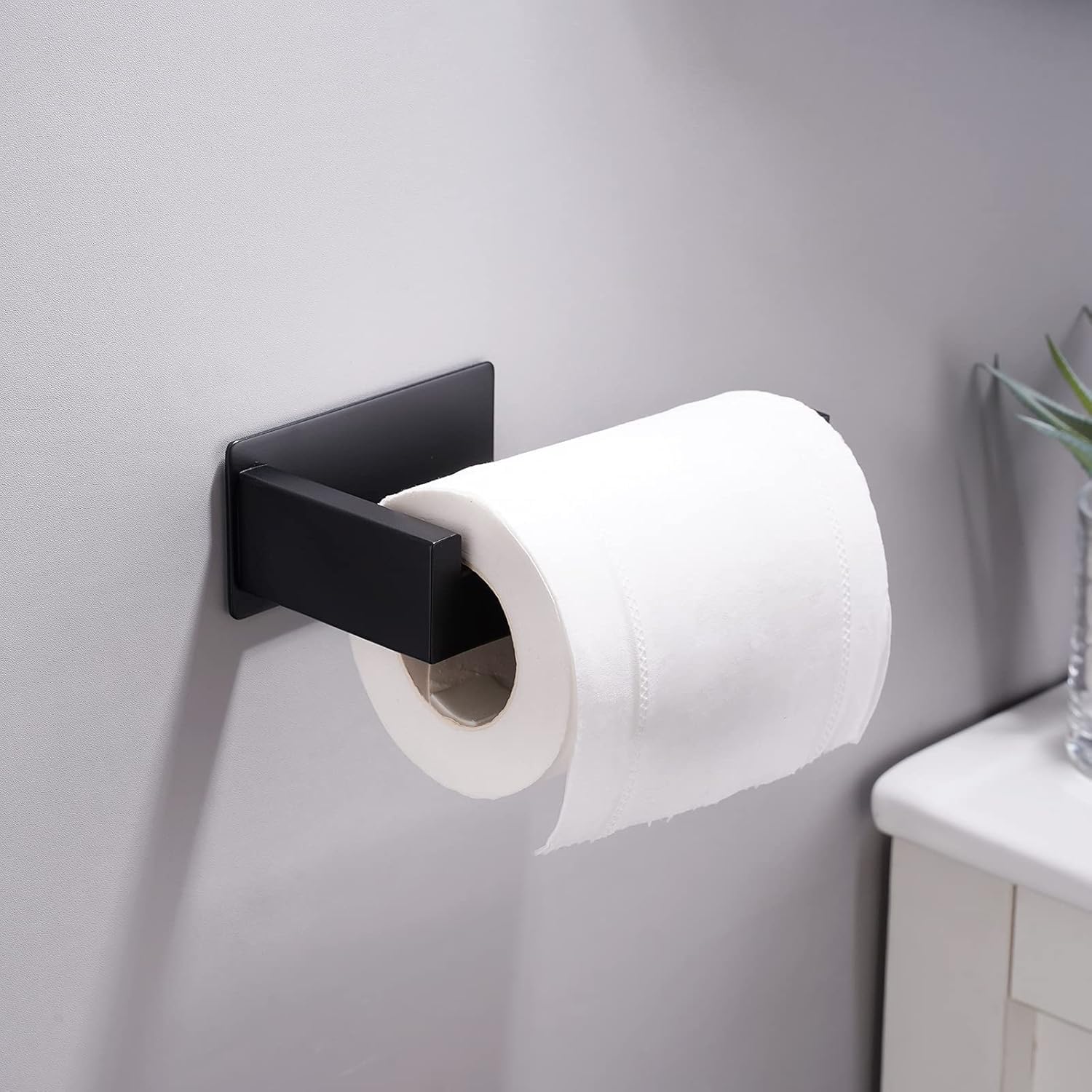 Aikzik Soporte para papel higiénico, portarrollos de papel higiénico sin taladrar, soporte para papel higiénico negro y 2 ganchos adhesivos, soporte para rollos de papel higiénico de acero inoxidable