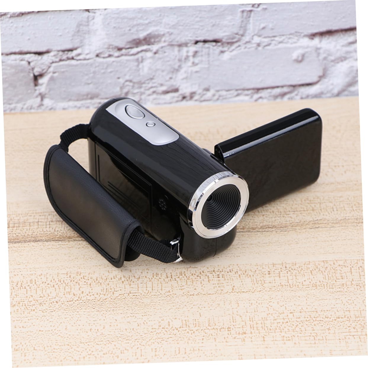NUOBESTY Caméscope Numérique Mini Dv 16mp Interpolation Écran Tft 2 Pouces, Zoom Numérique 16x, Plastique Léger, Fonction USB 1.1, Alimenté par 3 Piles AAA