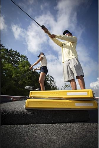 Miniatura 131 de Plano Edge 3700 - Caja de almacenamiento vertical de cebo y cebo espía, gris y amarillo, soporta hasta 52 cebos verticales, caja organizadora