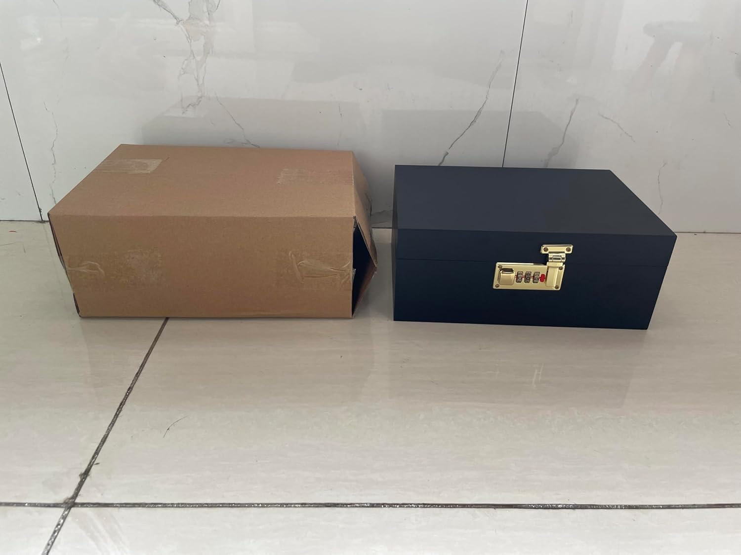 Lockable bamboo storage box with removable tray and partitioned wooden decorative storage box, including jars, brushes, and tubes — odor-resistant container for home organization and storage (black)