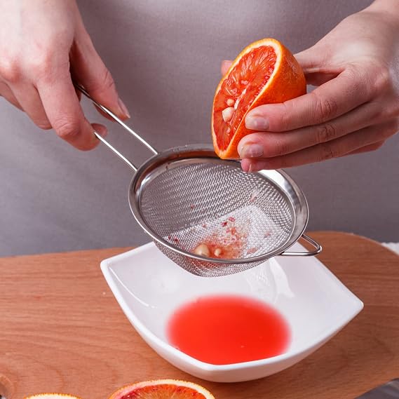 4 Pieces Kitchen Mesh Strainers Stainless Steel Fine Mesh Strainer with Handle for Tea, Pasta, Rice, Fruits, Vegetables, Food, Flour (Model A)