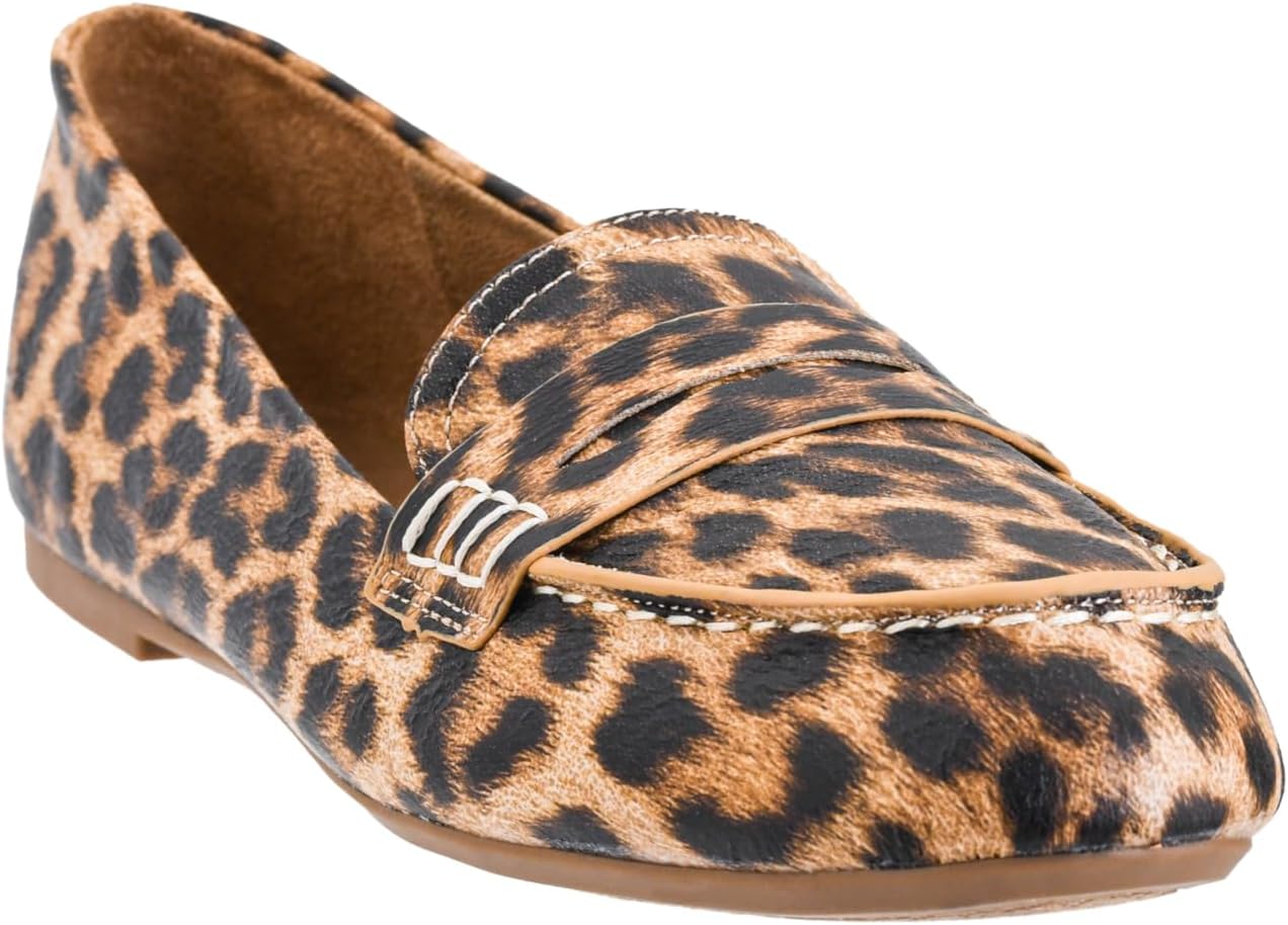 Corkys Footwear Women’s Dont Tell Slip-On Flat – A Moc Toe Loafer with a Sleek Band Detail, Lightly Cushioned Insole, Lightweight Casual Everyday Shoe