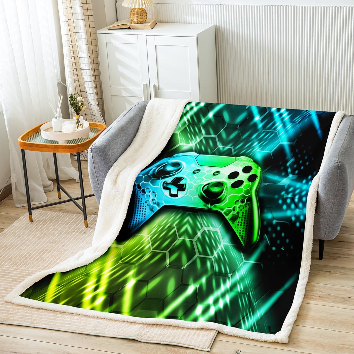 Geometric Gamepad Bed Blanket Modern Gamer Throw Blanket Lightweight Soft Cozy Luxury Blue Green Neon Fleece Blanket Video Games Flannel Blanket for Sofa Bedroom Office Travel All Season(Twin 60"x80")