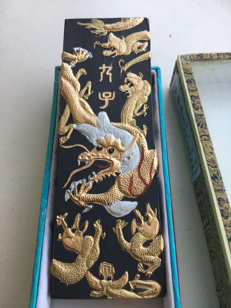 中国美術 清朝清時代大清乾隆年製款墨彩粉彩龍