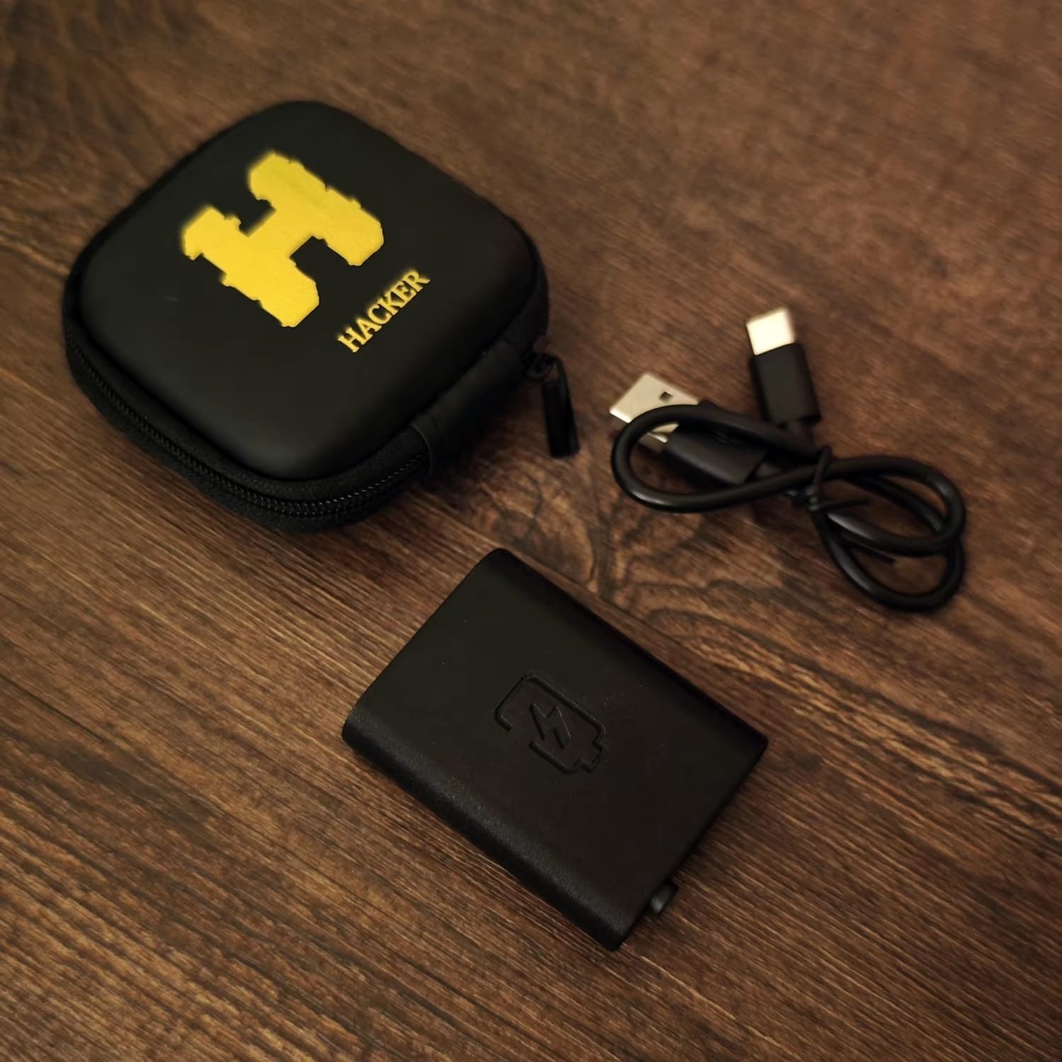 SUMAG Hacker Ultra Magic Tricks The Mini Size Hacker WiFi Broadcasting Device for Magicians Stage Street Illusions Gimmicks Mentalism Props