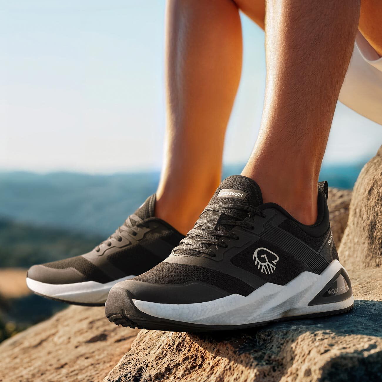 Giesswein Wool Peak Men - Energierückgewinnender Merino Laufschuh Herren | Extra leichte Hochleistungs-Sportschuhe aus atmungsaktiver Merinowolle – Outdoor Sneaker für Training, Fitness & Alltag