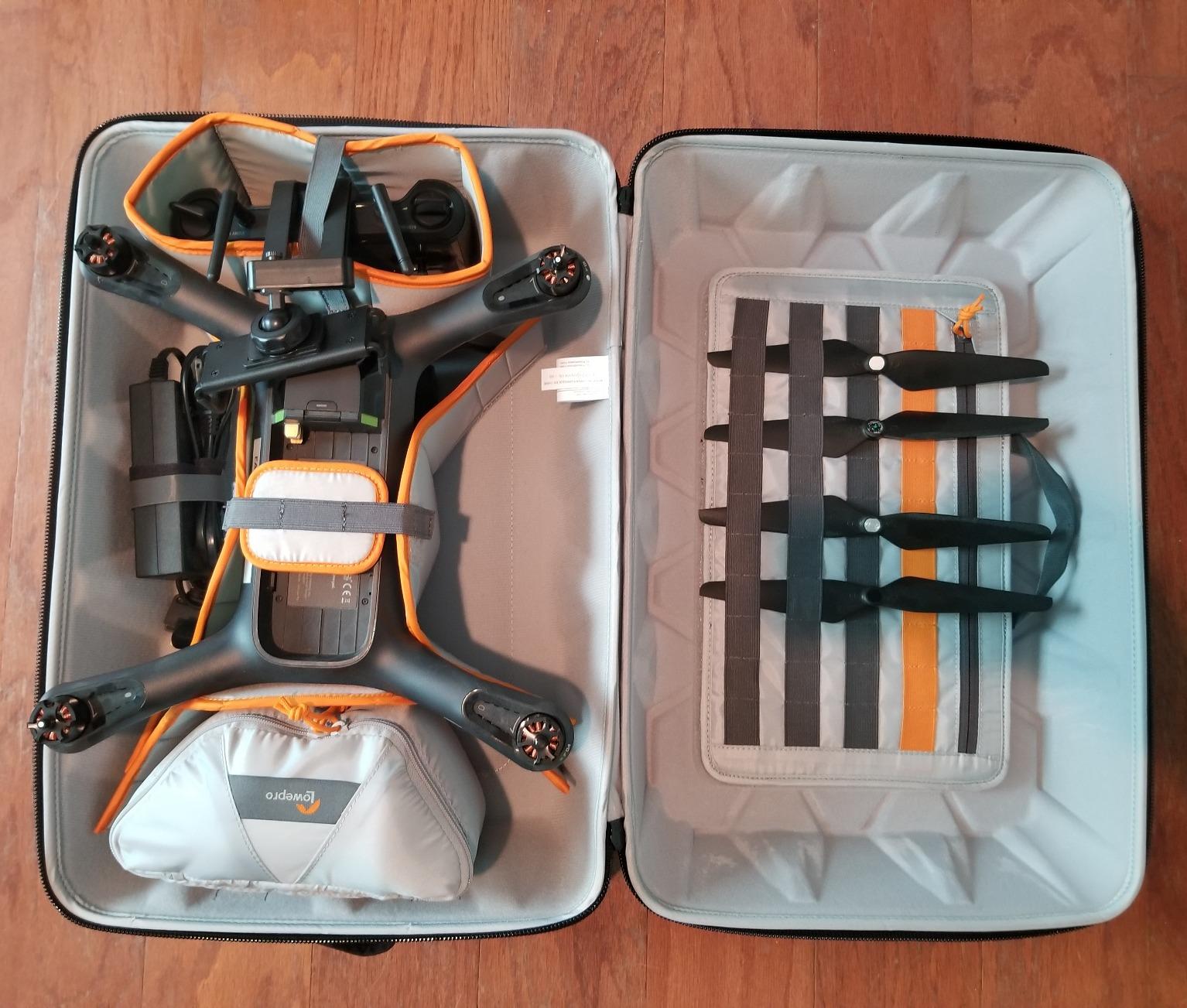 Works well with 3DR Solo.  Love this bag.