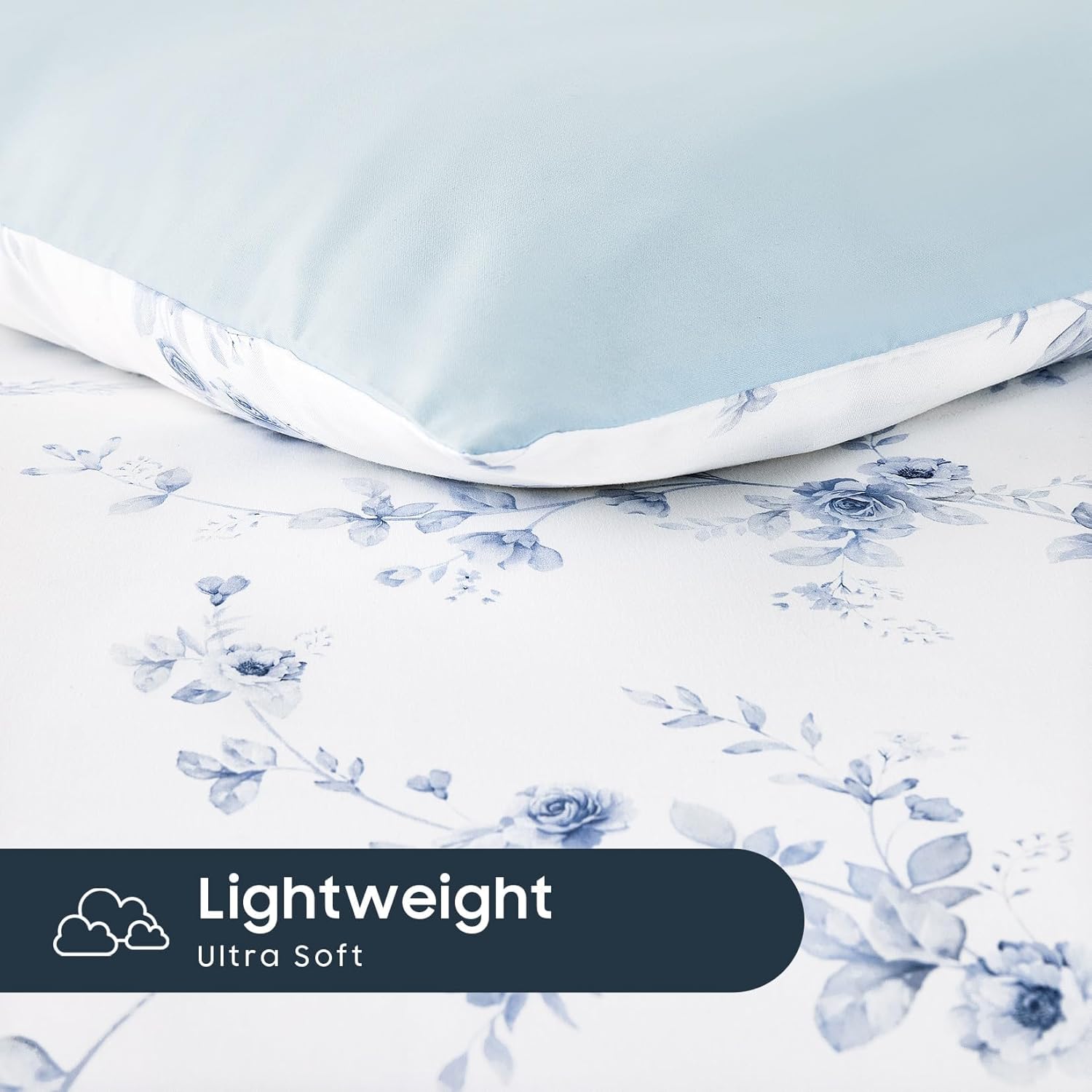 Wake In Cloud - Floral Comforter Set, Shabby Chic Coquette Cottagecore Farmhouse Style with Romantic Flower Pattern, Soft Lightweight Bedding, 3-Piece, Blue White, Queen Size