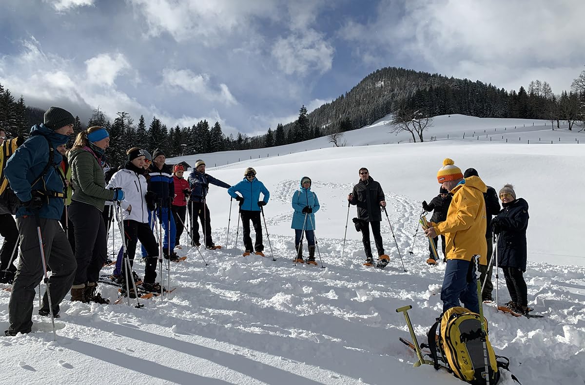 JOCHEN SCHWEIZER Geschenkgutschein: Schneeschuh Wanderung Schladming