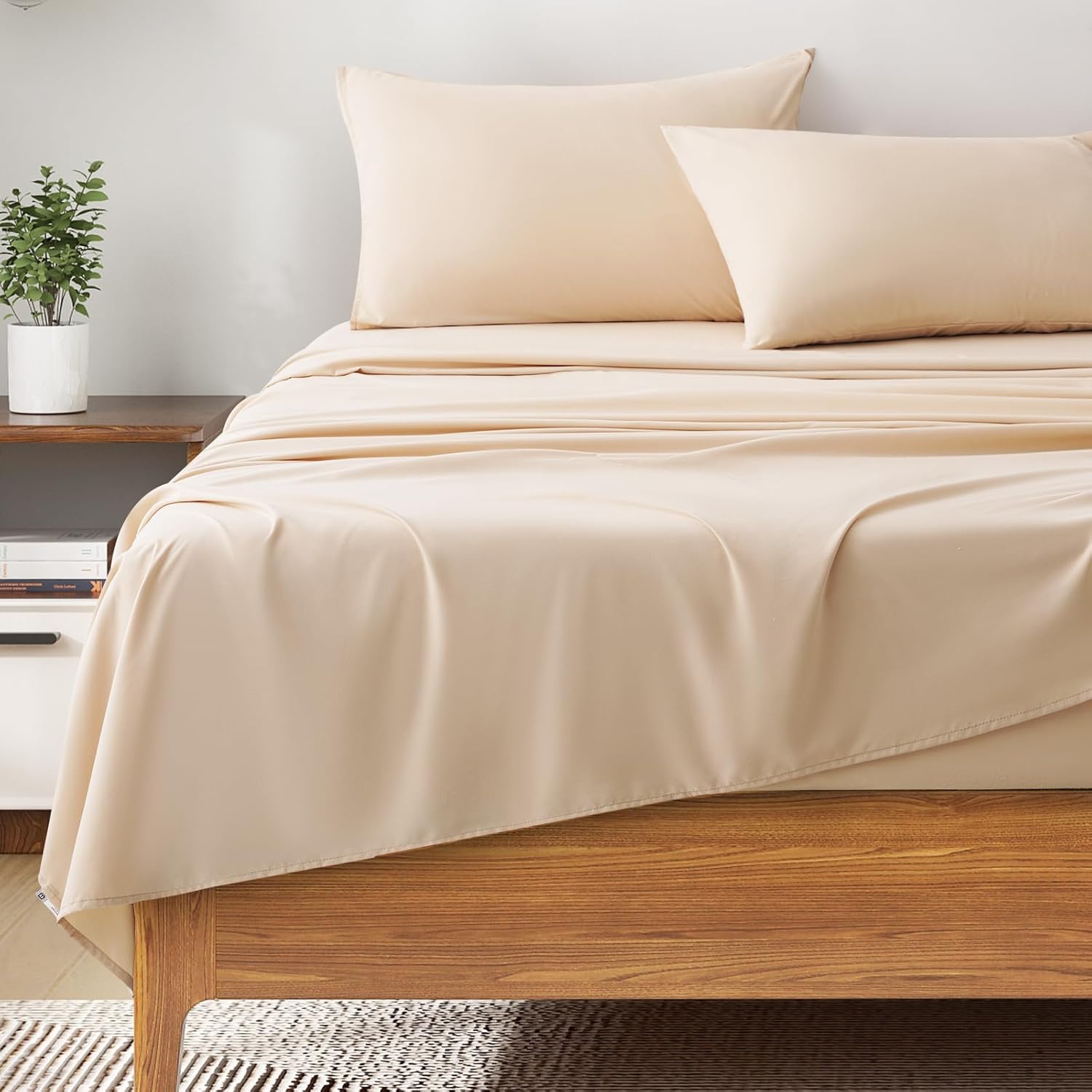 Cal King Size 4 Piece Sheet Set - Comfy Breathable & Cooling Bed Sheets Set, Soft and Wrinkle Free, Deep Pockets, Easy & Secure Fit, Hotel Luxury Bedding for Women, Men - Oeko-Tex - Beige