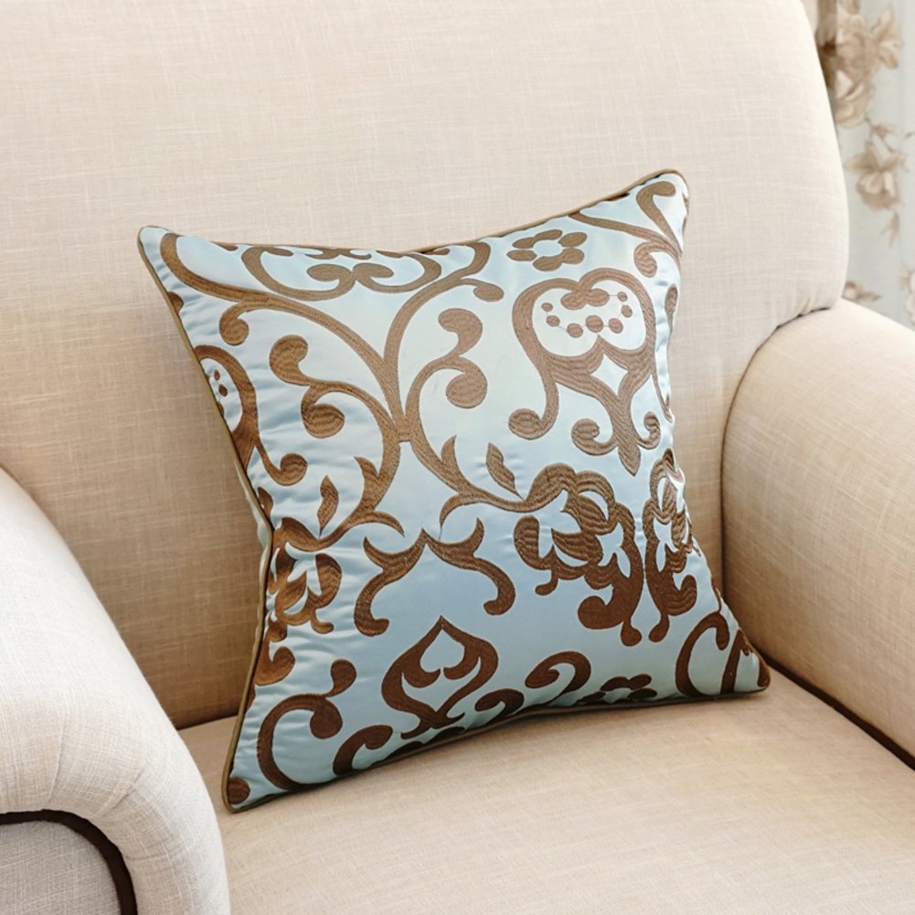 Coussin de canapé brodé européen pour sublimer vos soirées lecture au salon