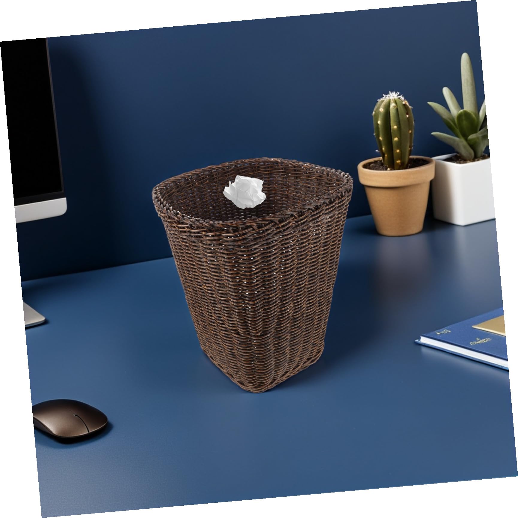 DECHOUS Cestino per Rifiuti da Scrivania in Rattan Sintetico, Cestino Piccolo Vintage per Carta Straccia, Contenitore per Rifiuti da Ufficio e Casa Design Compatto e Facile da Pulire
