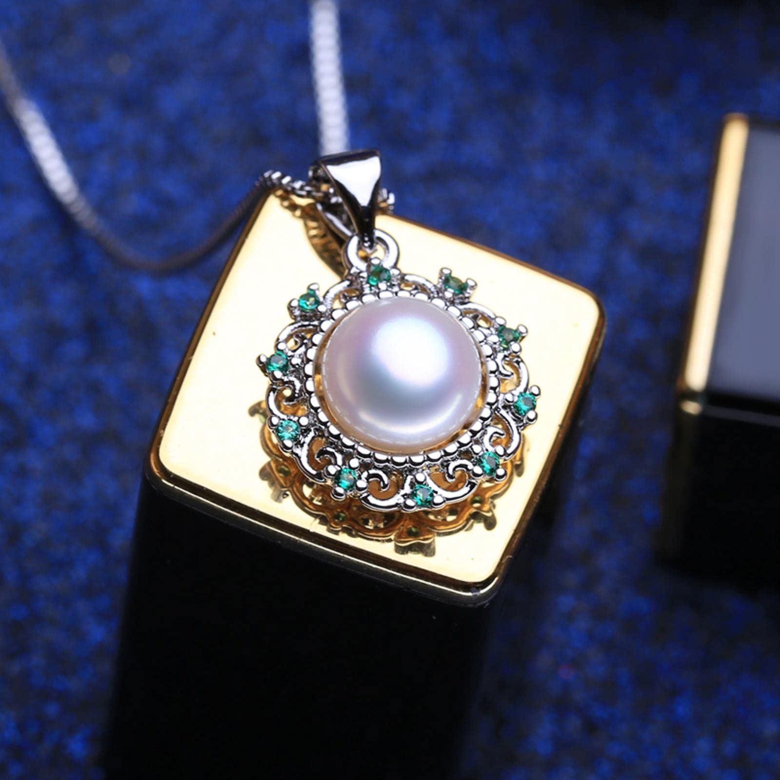 LOKILOKI Set di Gioielli di Fidanzamento di Nozze in Argento Sterling 925 Collane con Ciondolo di Perle Naturali per Orecchini da Donna con Smeraldo
