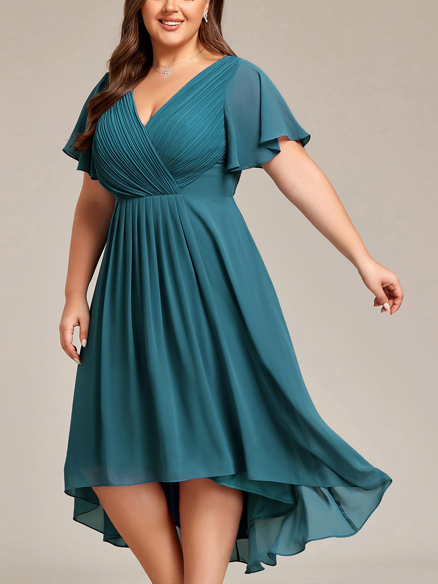 Ever-Pretty Una Linea Increspato Scollo A V Chiffon Maniche Corte Al Ginocchio Plus Size Abiti da sposa per le donne Curvy 01923-DA, Verde acqua, 56