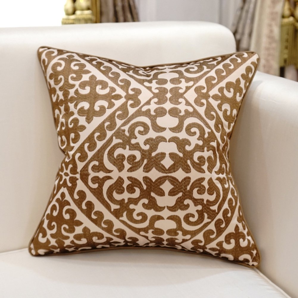 Coussins du canapé brodé pour embellir votre salon cosy de style européen