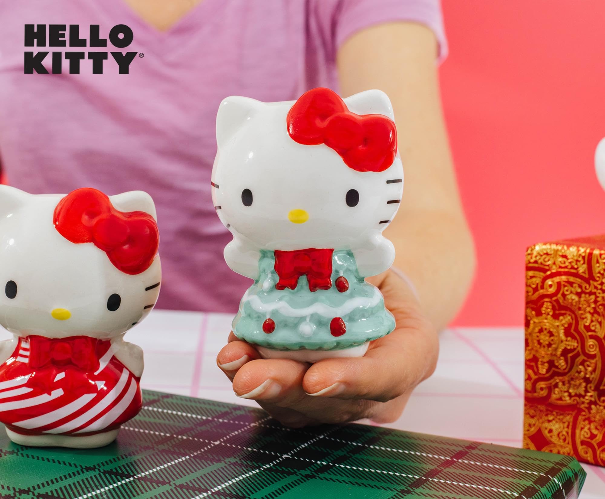 Amazon.com: Silver Buffalo Sanrio Hello Kitty 3D Sculpted Festive