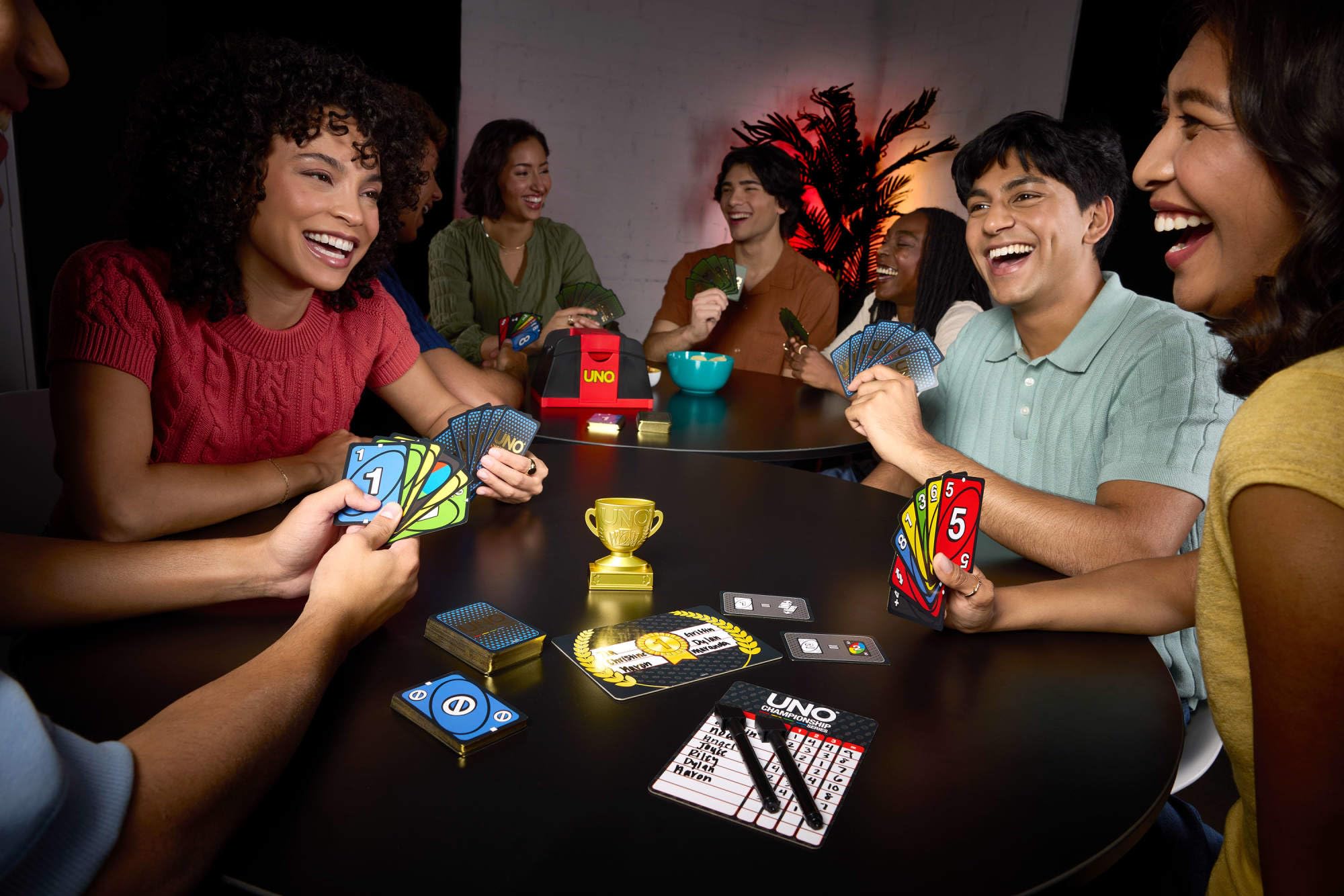 Mattel Games UNO Championship Series Erweitertes Turnierset, ab 7 Jahren