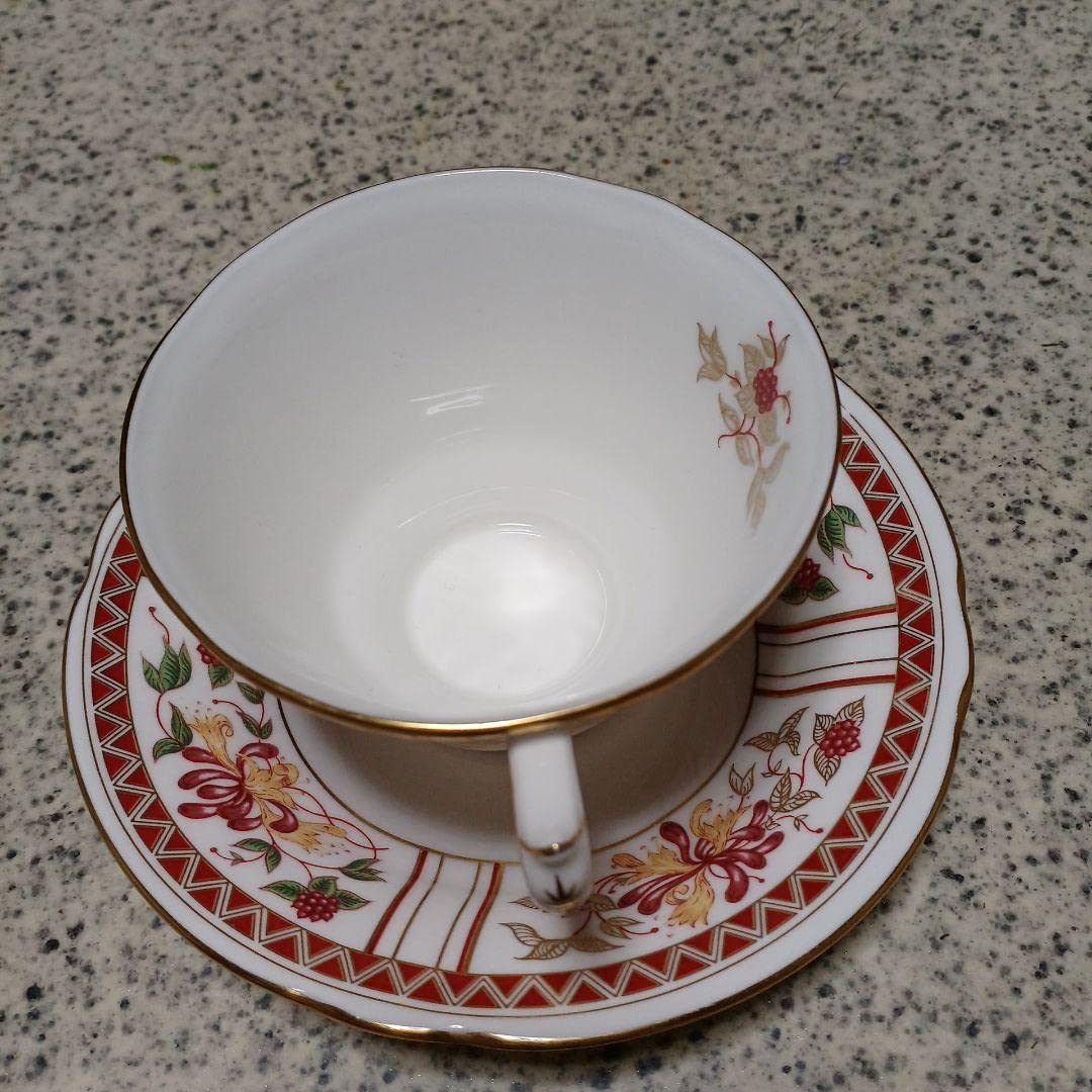 Amazon | ロイヤルクラウンダービー ハニーサックル カップ&ソーサー