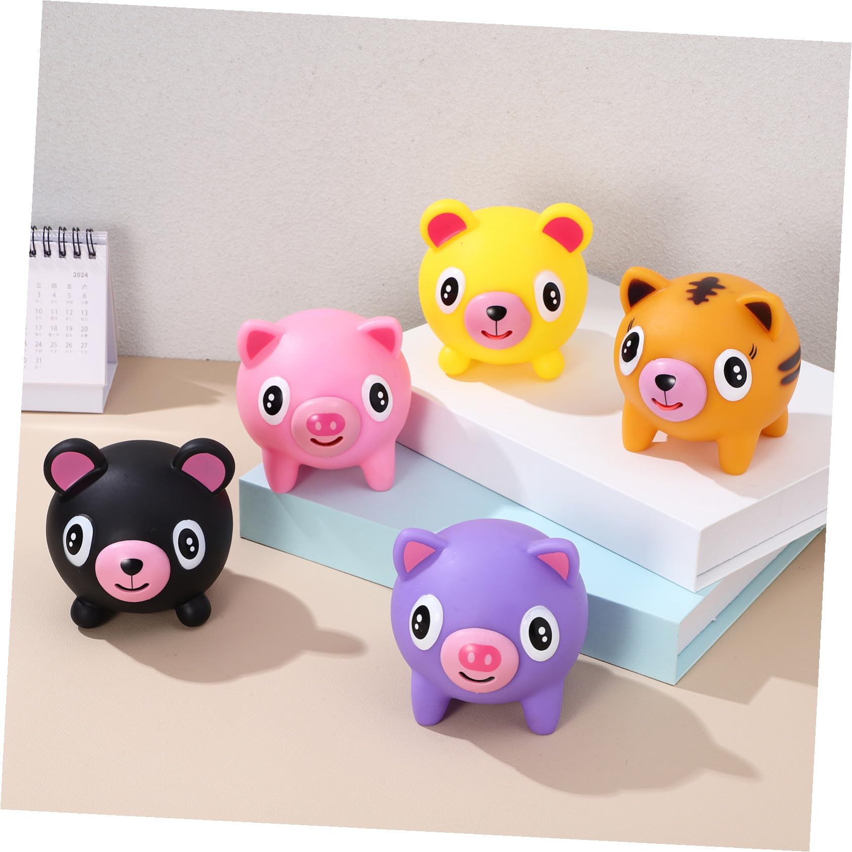 FRCOLOR Jouets à Presser Souples Anti-Stress en PVC, 5 Pièces, Cochon et Ours, Détente en Classe, Présents d'anniversaire