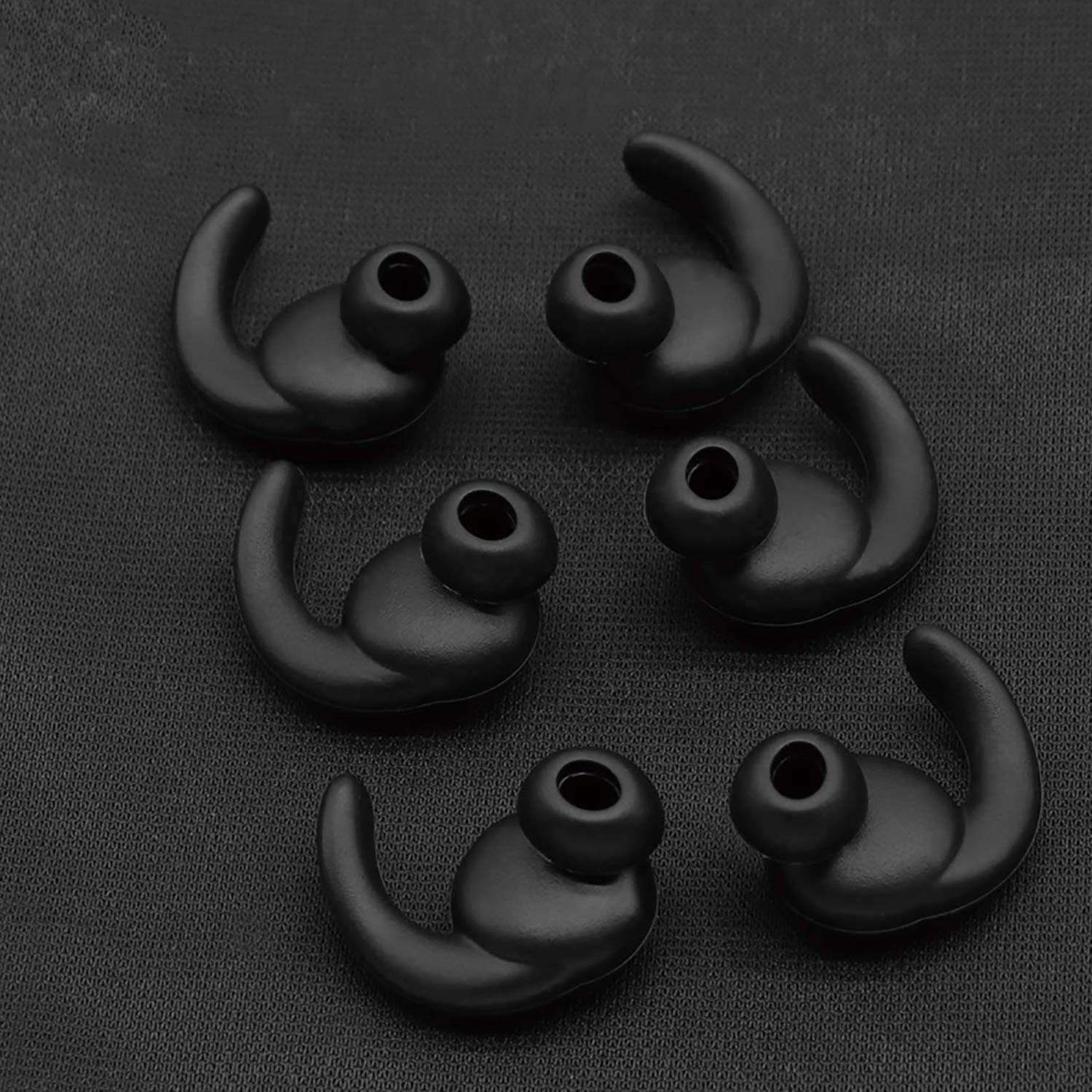 3 Pairs (S/M/L) Replacement Anti-Slip Silicone Eartips Earbuds Ear Tips Buds Eargels Compatible for Synchros Reflect BT Sports Wireless in-Ear
