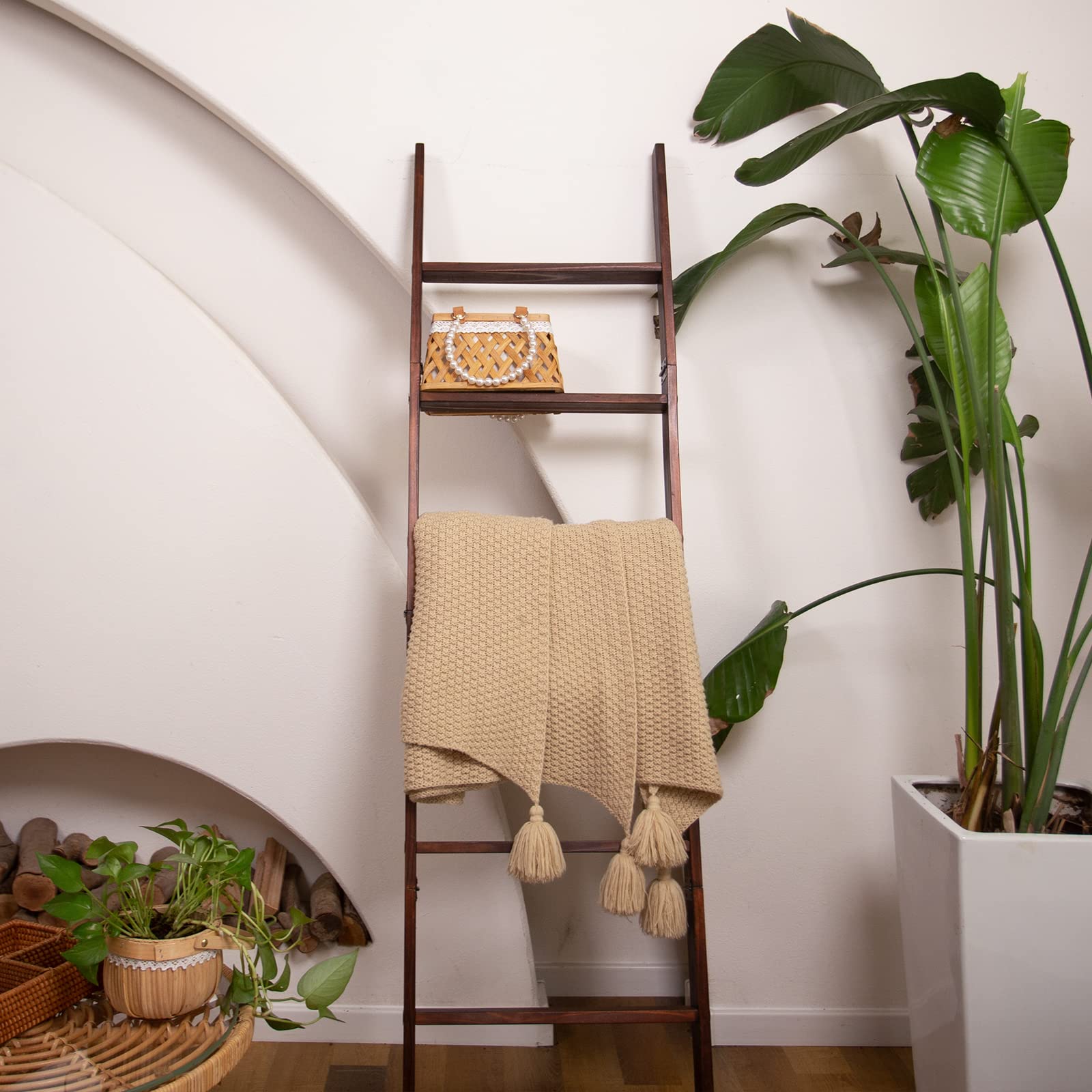 HYBDAMAI Blanket Ladder, 5-Tier Wooden Quilt Stand, Decorative Ladder Shelf, Leaning Shelf, Wall Leaning Blanket Ladder Towel Storage Rack for Living Room (Brown)