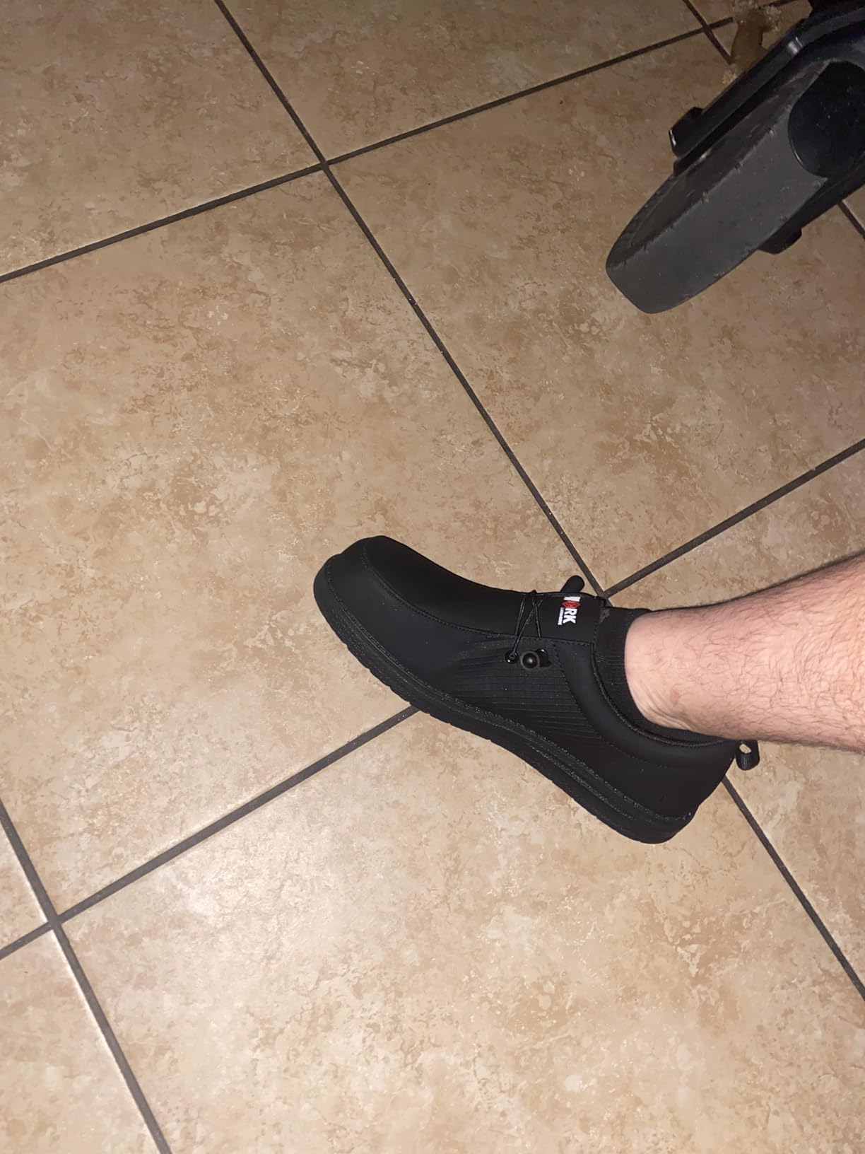 LARNMERN Slip On Steel Toe Shoes Men Lightweight Comfortable Lounging Walking Sneakers Steel Toe Loafers