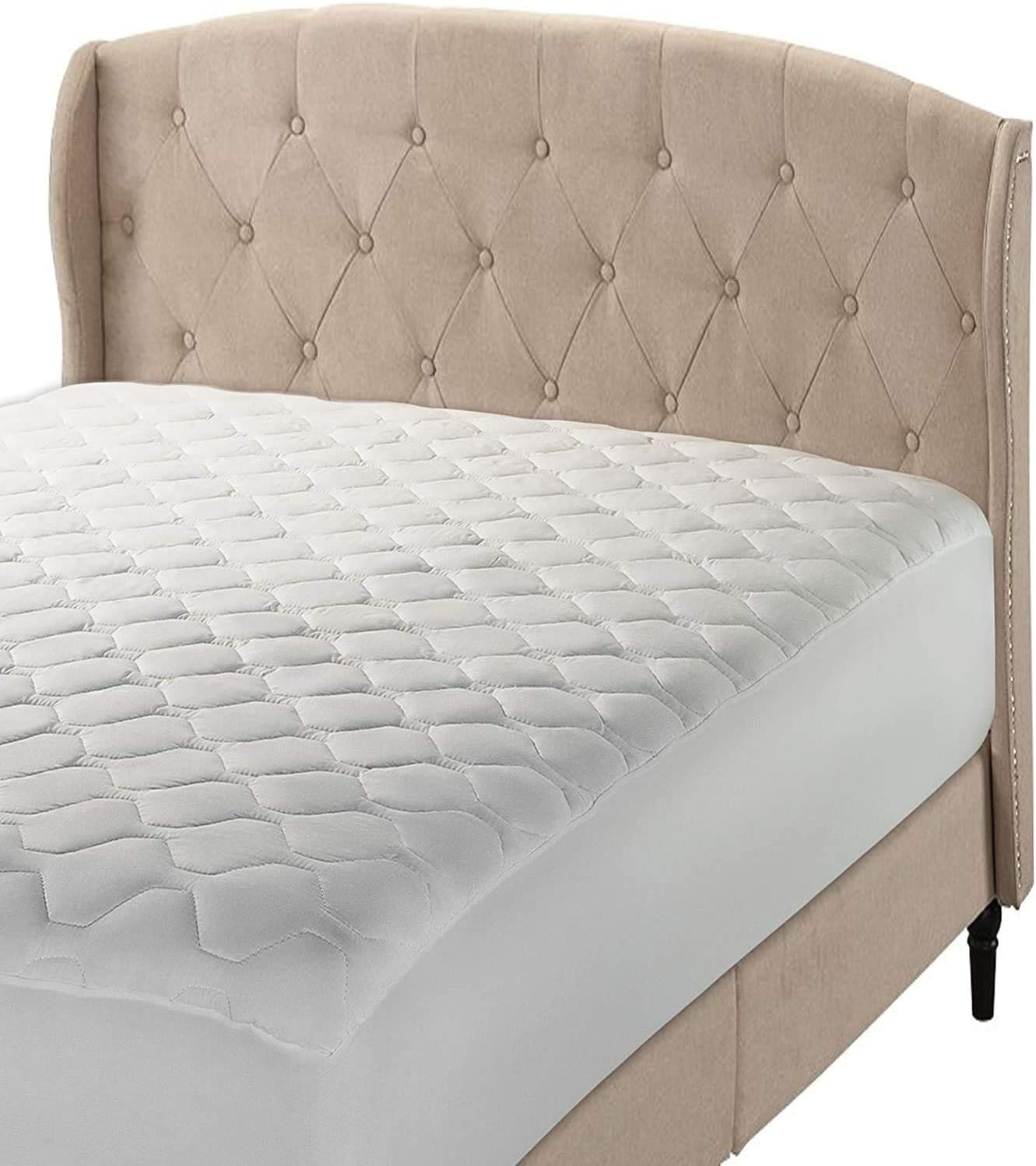 The Grand Hotel Collection Queen Size Mattress Pad - Thin, Lightweight, and Breathable Mattress Pad - Ideal for Hot Sleepers & Plush Mattresses - Deep Pocket Fits up to 18" - Easy to Wash (60 X 80)